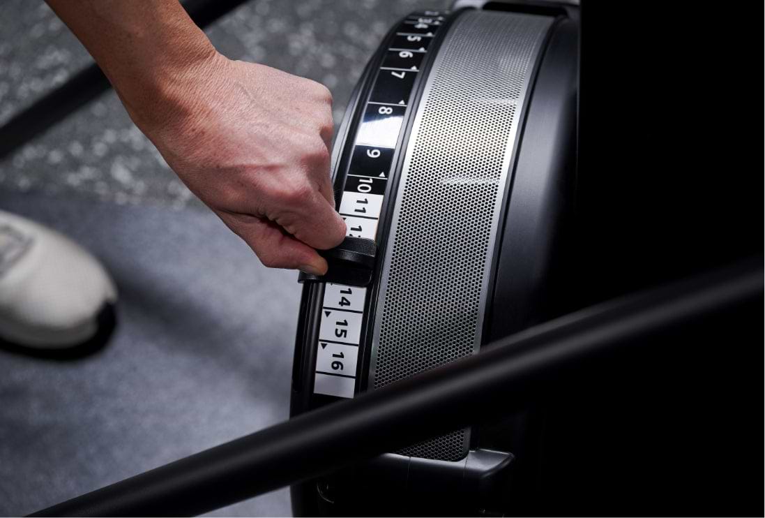 Ergometer MagnaSki mit magnetischem Widerstand