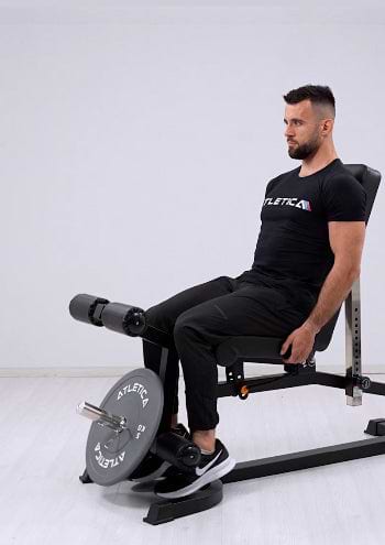 Leg Extension auf der Hantelbank