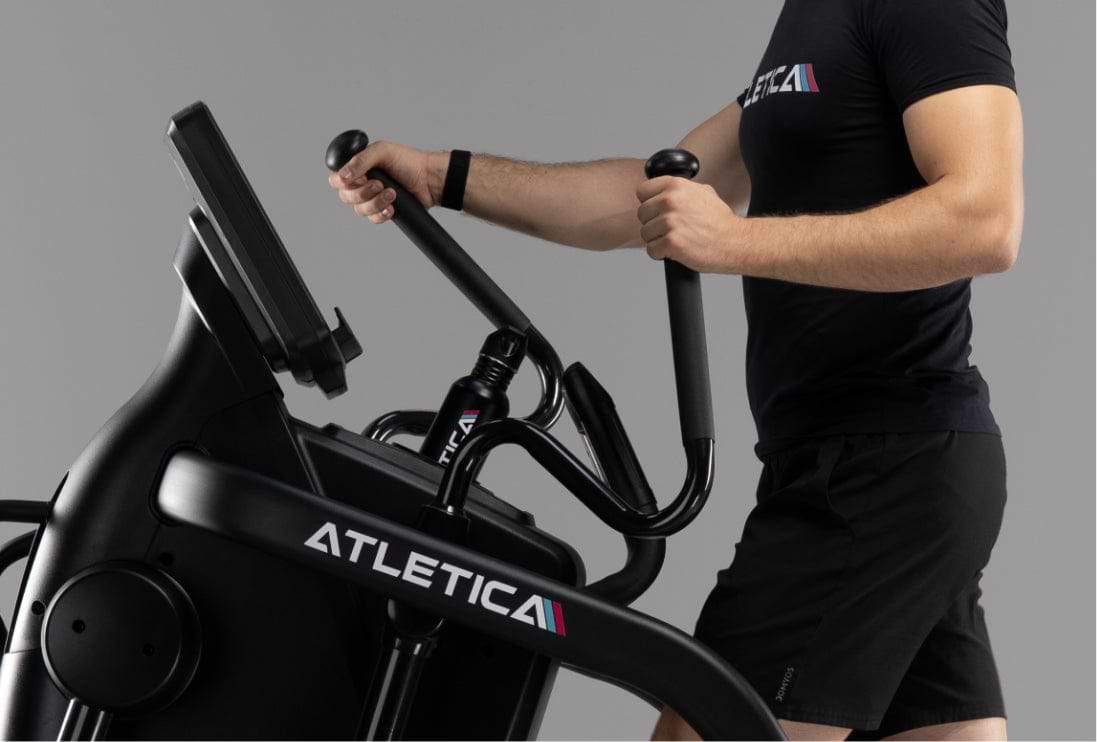 Extra lange Griffe für optimale Griffposition: Crosstrainer Power Stride