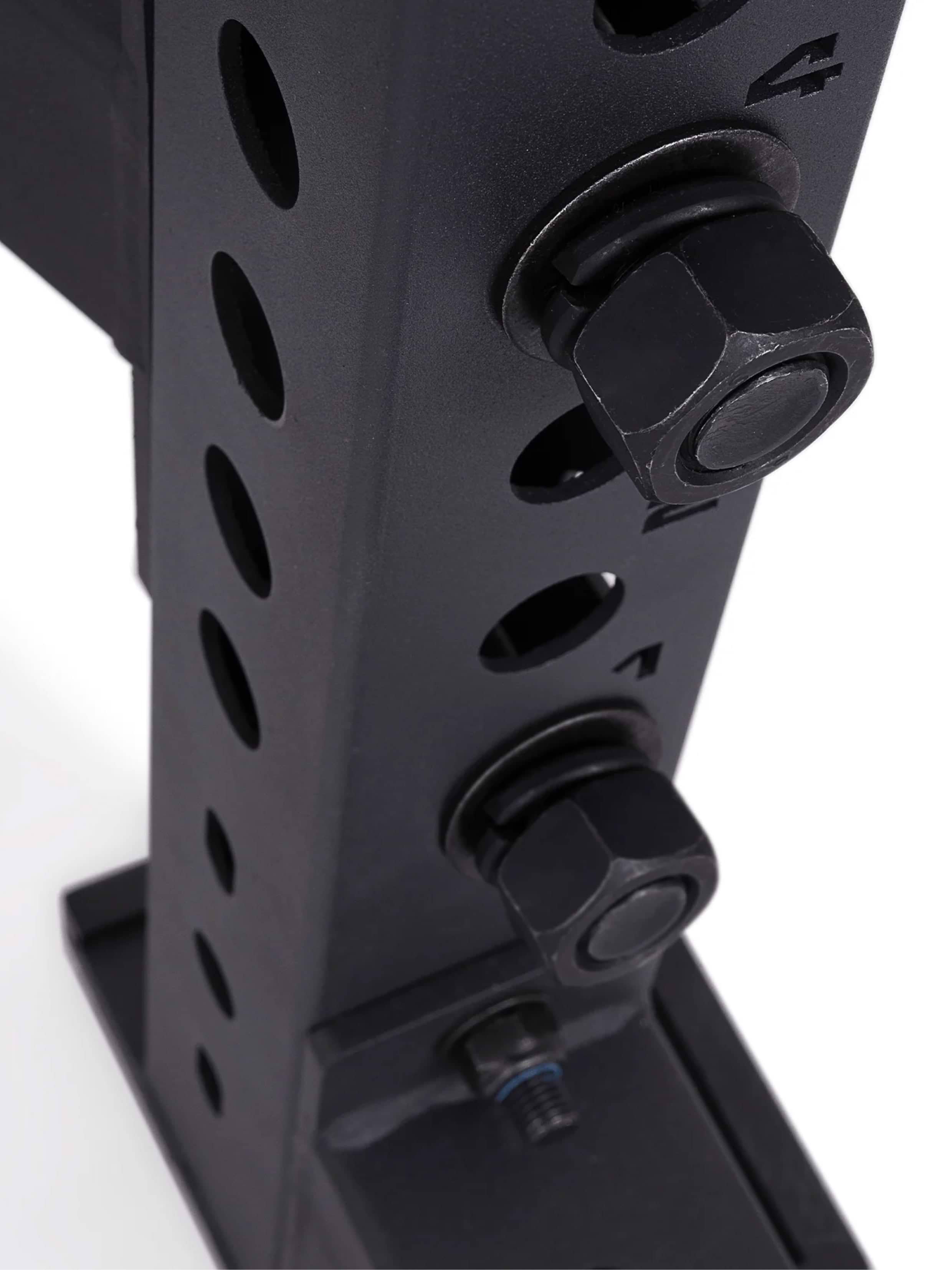 Power Cage R8-Blaster: 4 J-Hooks, Pull-Up Bar, Safeties, Logo Plate, Bar Holder | Next Level Squat Rack | 226 cm Höhe | 123x211 cm Grundfläche | 220 kg