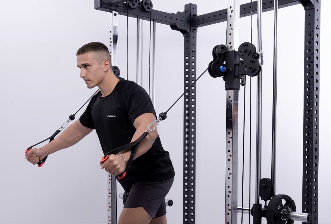 1:1 Kabelzugverhältnis bei beidarmigen Übungen