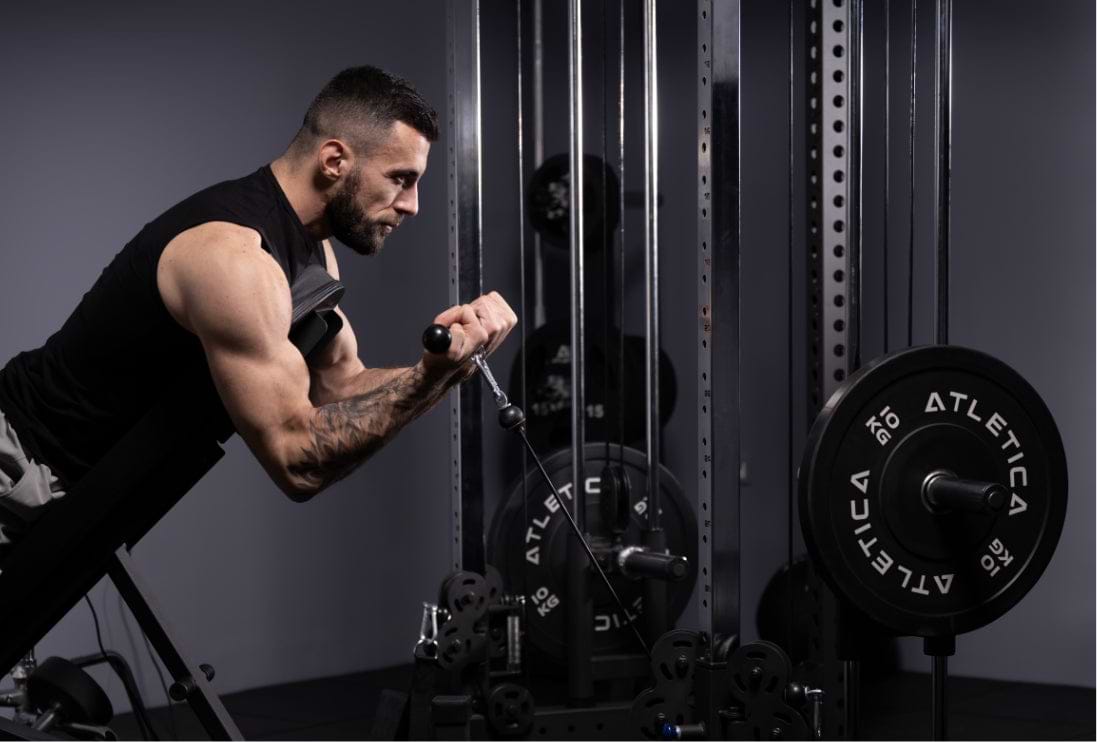 Kabelzugübungen am R8 Nitro Dual Stand Alone