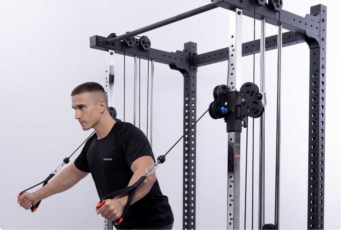 R8 Nitro Cable Rack: Übungen an der Kabelzugstation