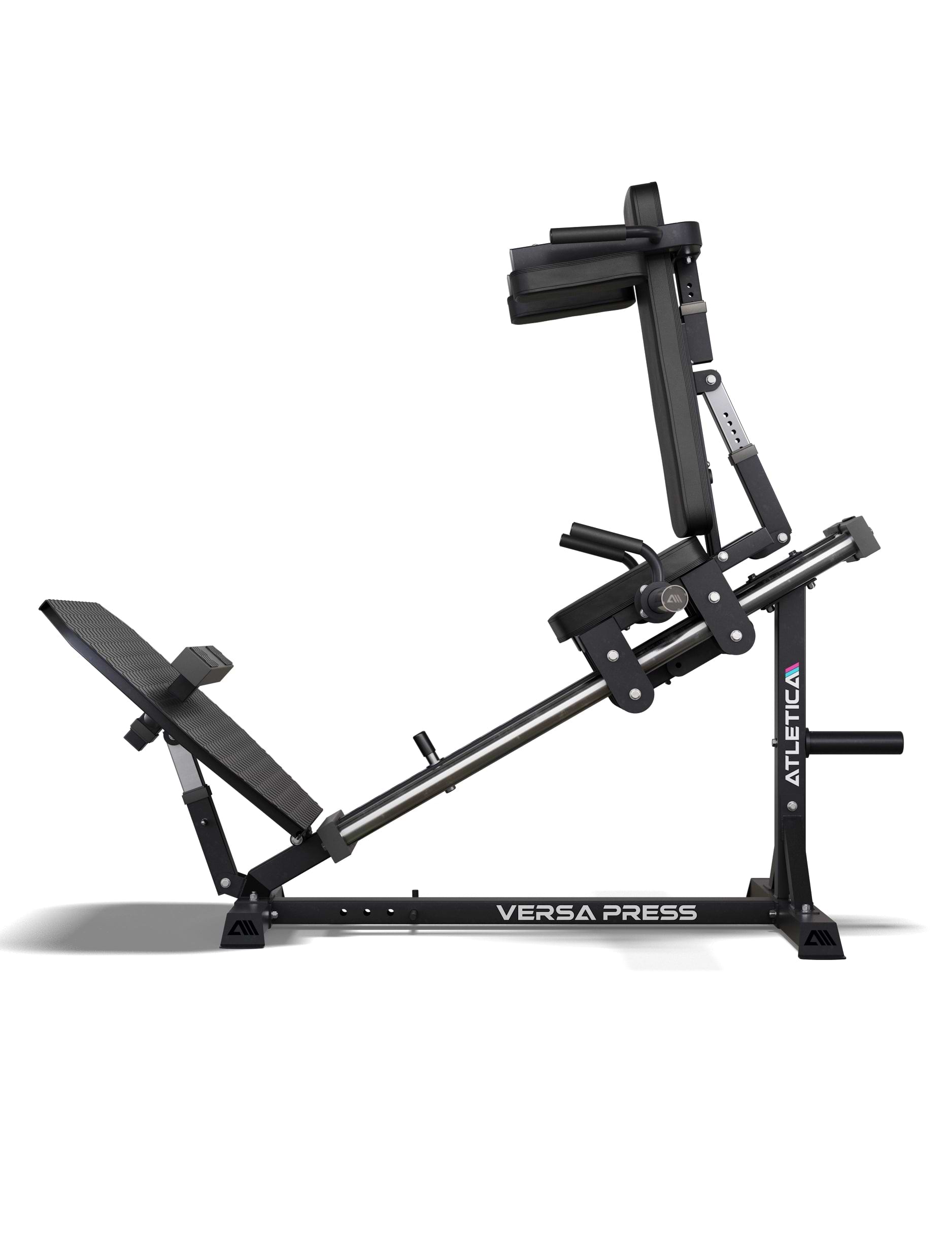 Atletica Versa Press: verstellbare Rückenlehne für optimalen Hüftwinkel, verstellbare Fußplatte für individuelle Tiefe, Drucklinie und Fußstellung