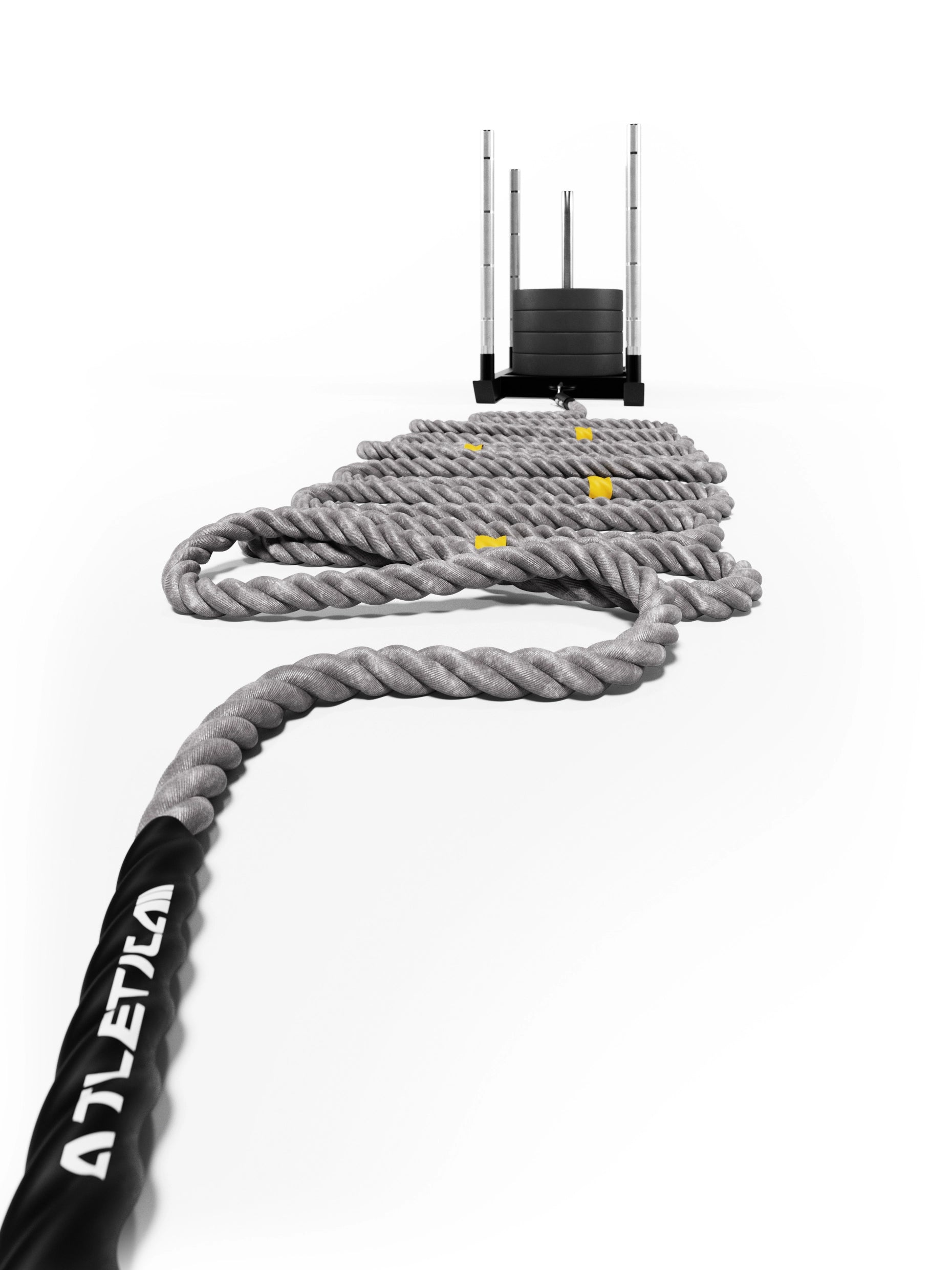 HRX Power Rope 15 m von Atletica in dynamischer Wellenform mit Gewichtsschlitten im Hintergrund
