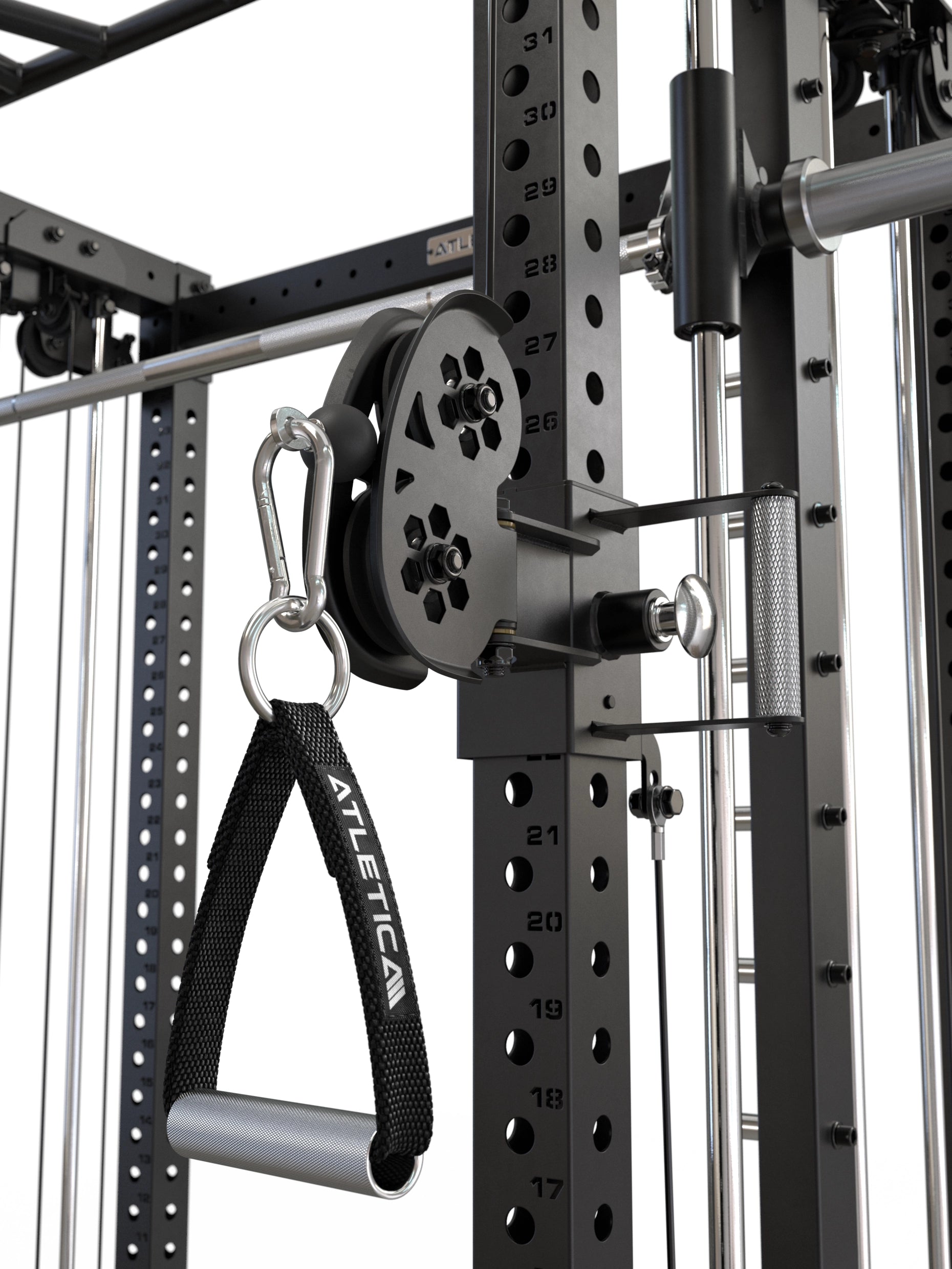 R7 Fighter Base Power Rack Detailaufnahme der Kabelzugrolle mit Einzelgriff, Karabiner und Führungsschiene