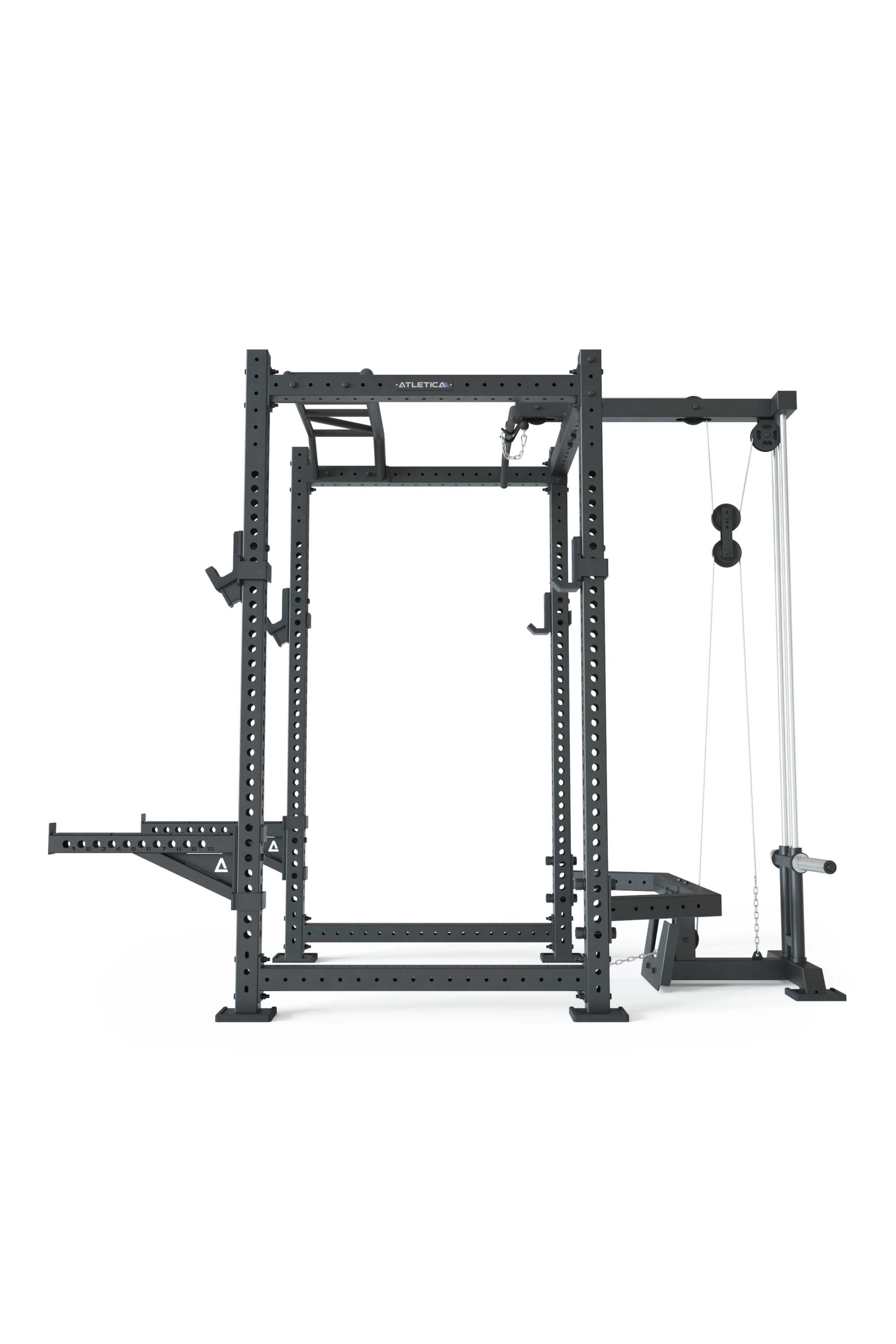 Full Rack R8-Blade: mit Latzug | Multi-Grip Bar, Spotter Arms, 4 J-Hooks | 226 cm Höhe | Next Level Squat Rack | 123x211 cm Grundfläche | 213 kg schwer | Erweiterbar