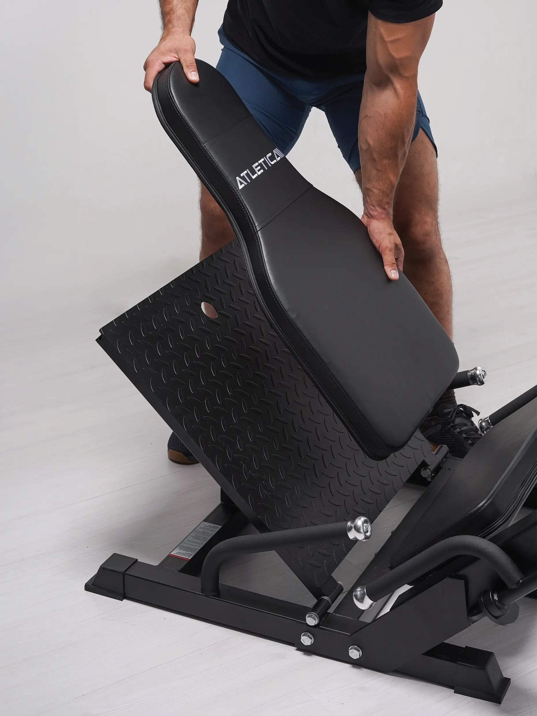 Beinpresse: Ergonomische Rücken- und Schulterpolster für optimale Druckverteilung