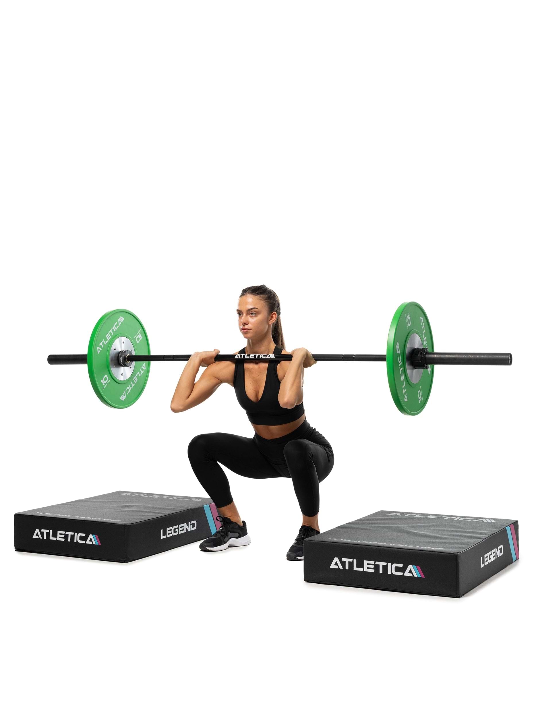 Front Squat mit Langhantel, Gewichten und Drop Pad Abwurfmatten