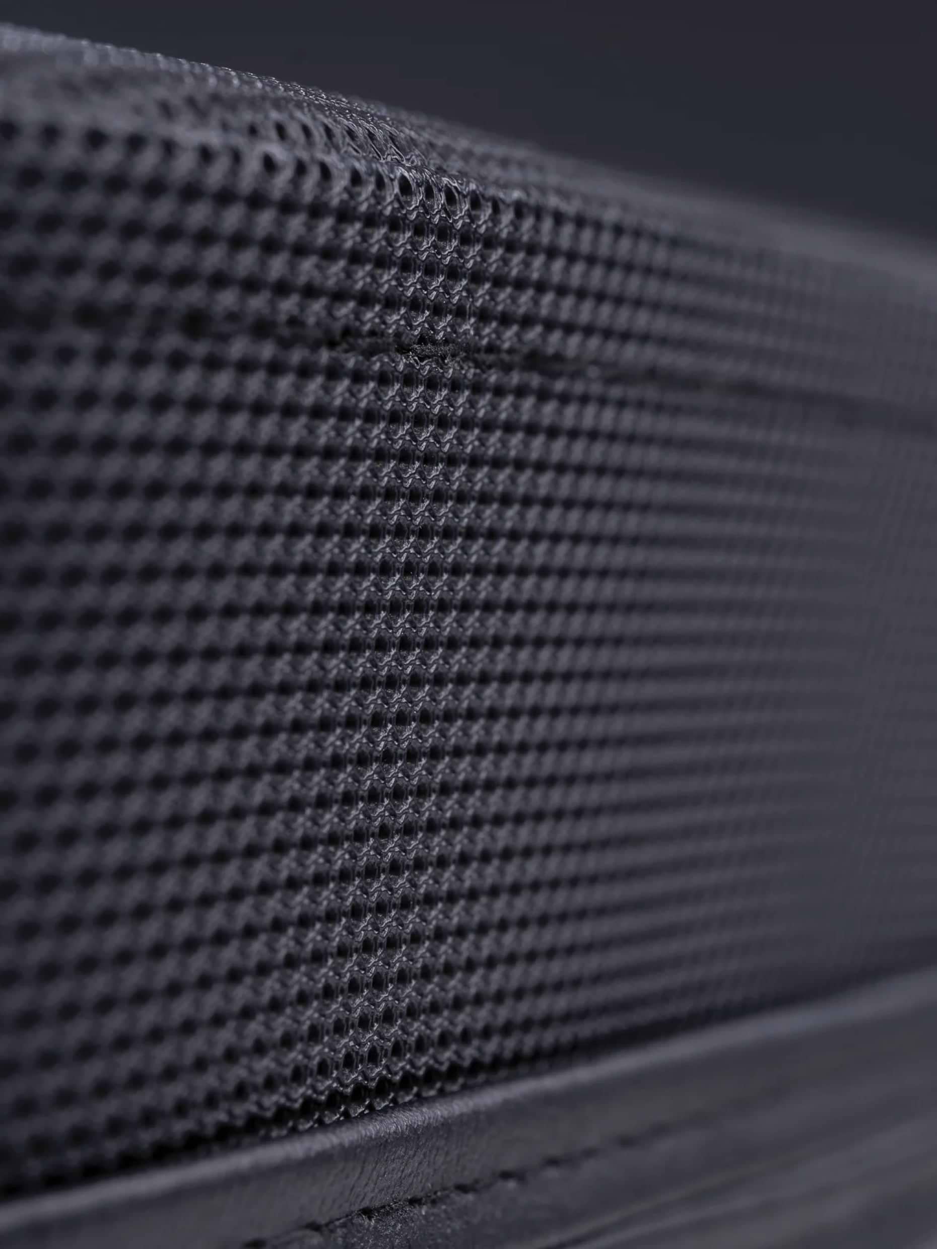 Hantelbank B2 negativ verstellbar: Mesh Bezug, in schwarz