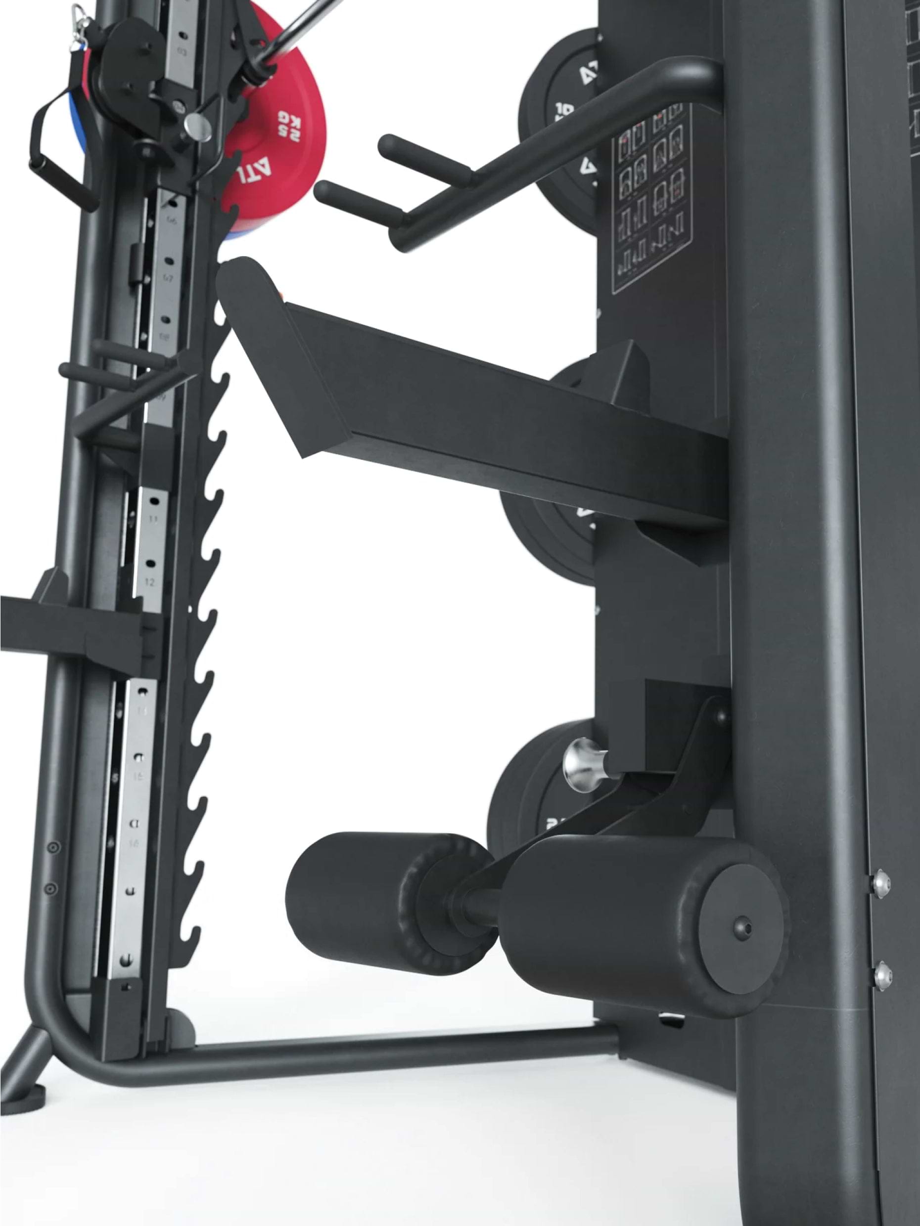 Multipresse DarkStar: Ganzkörpertraining in kompakter Form mit integriertem Latzug