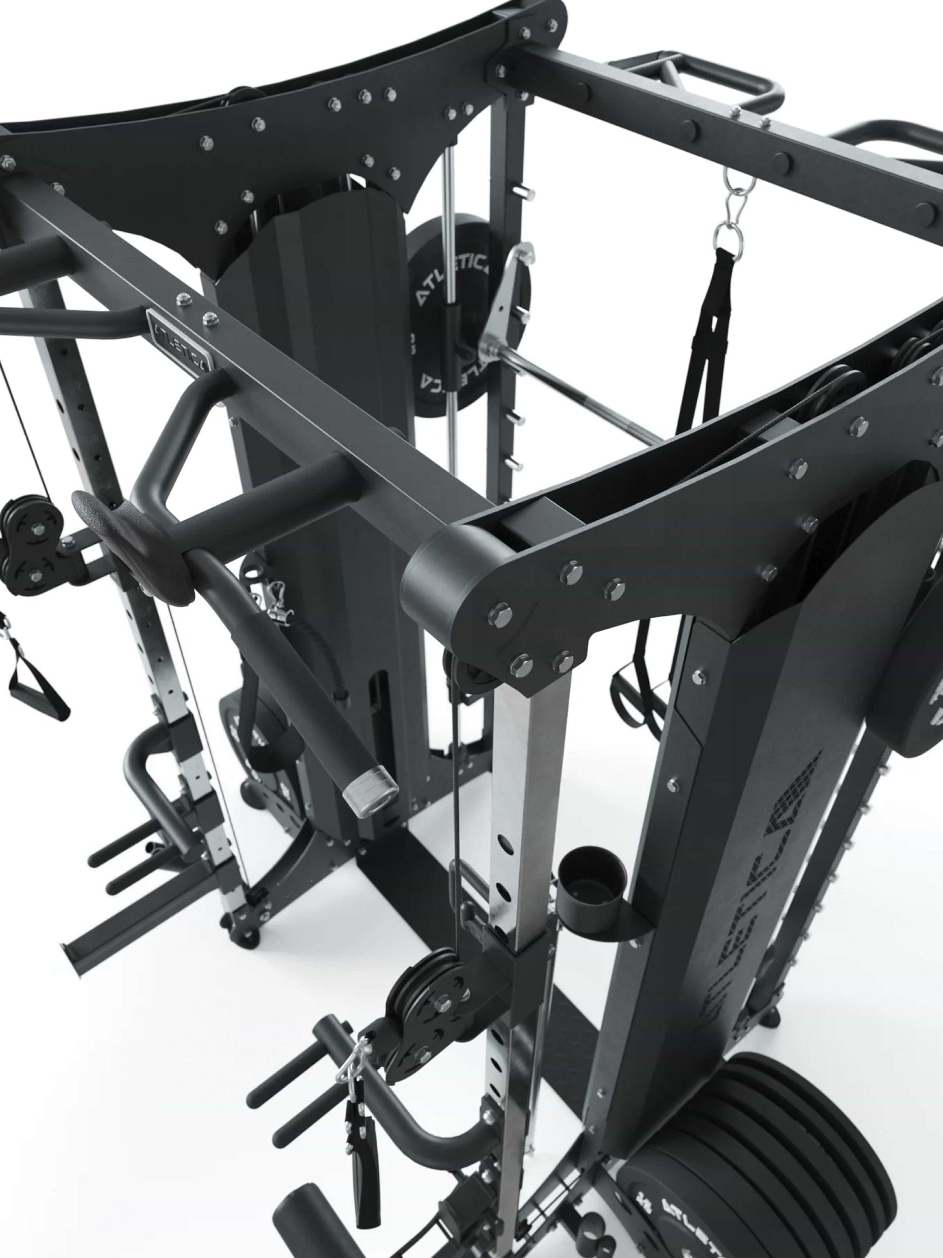 Kraftstation mit Steckgewichten: für Ganzkörpertraining