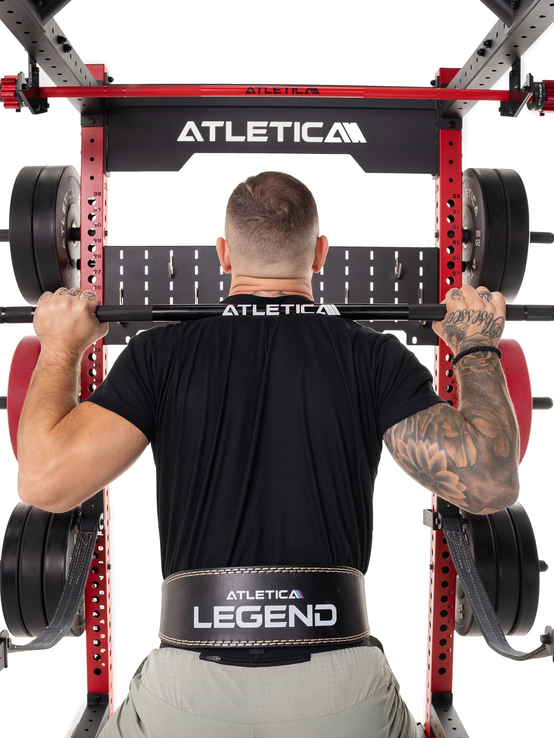 Atletica Power Rack Kniebeuge an der Multipresse