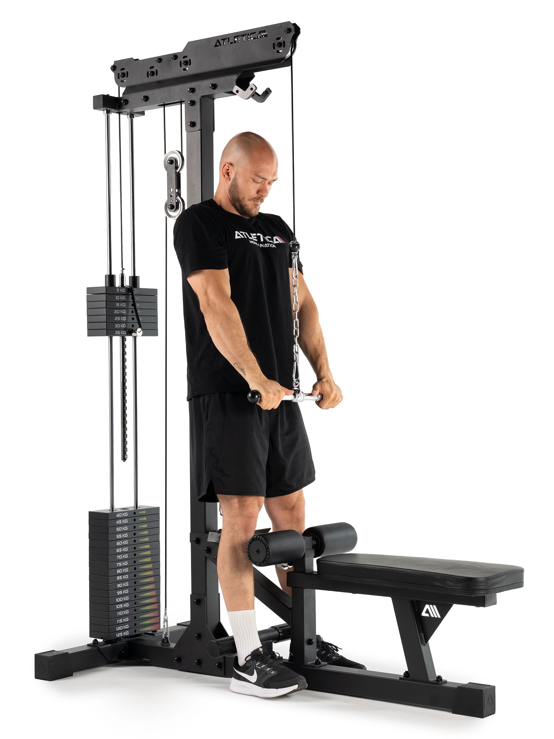 Oberkörpertraining Übungen am Latzug mit Ruder-Station