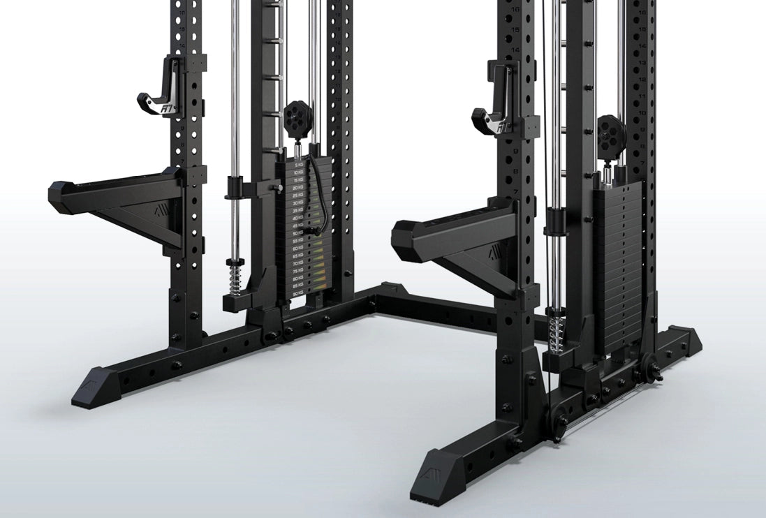 R7 Fighter Base Power Rack mit zwei 95 kg Kabelzugtürmen und Safety Spotter Arms