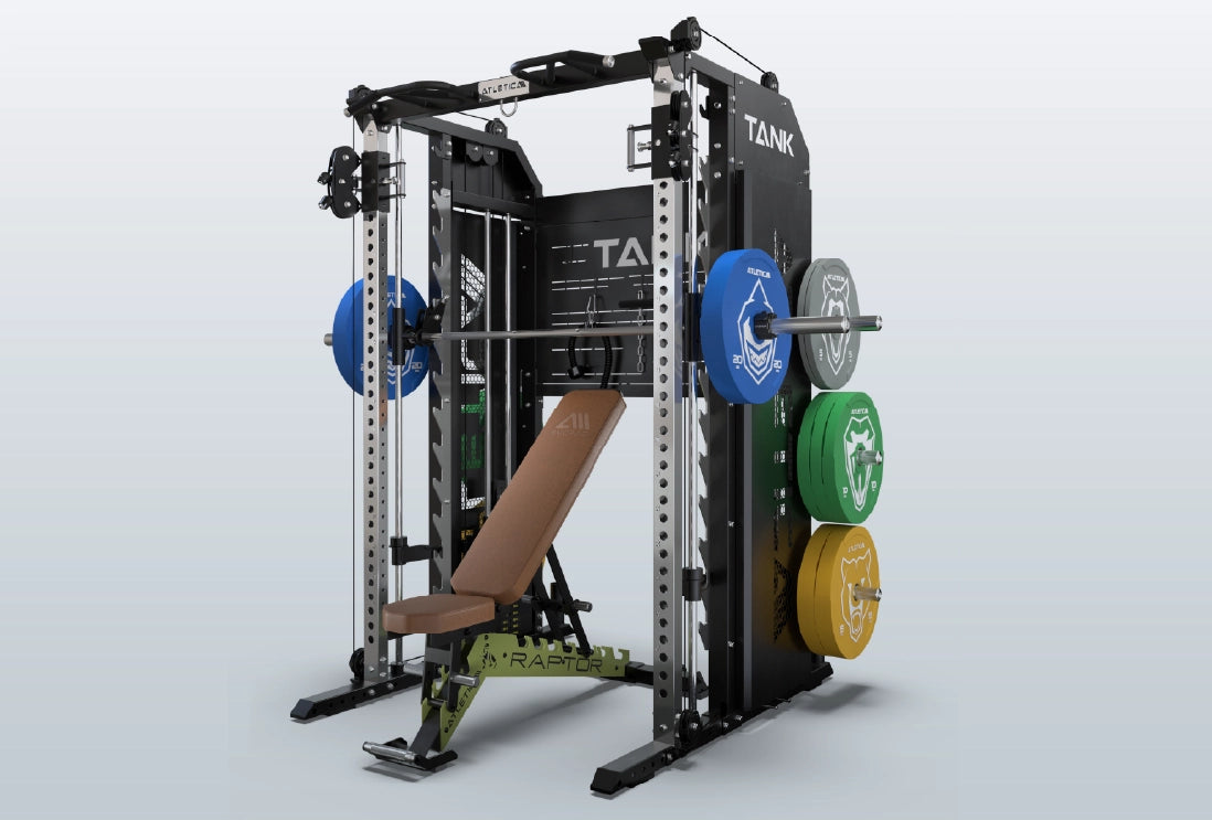 Tank Kraftstation von Atletica mit Multipresse, Animal Bumper Plates und Raptor Hantelbank