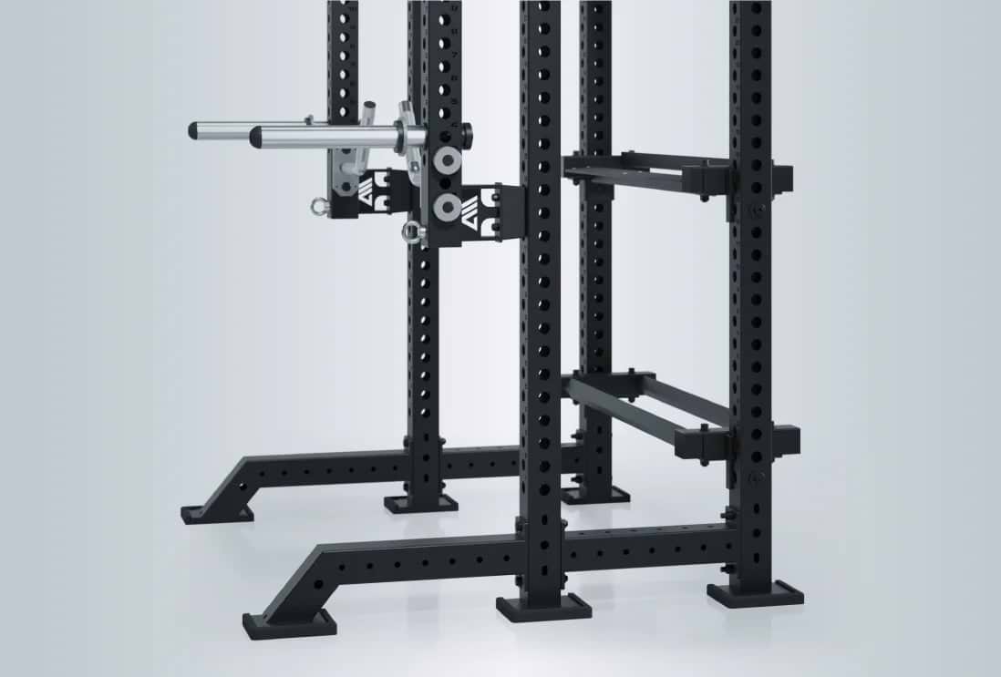 R8 Stereo Power Rack: Massive Frontfüße und integriertes Storage System 
