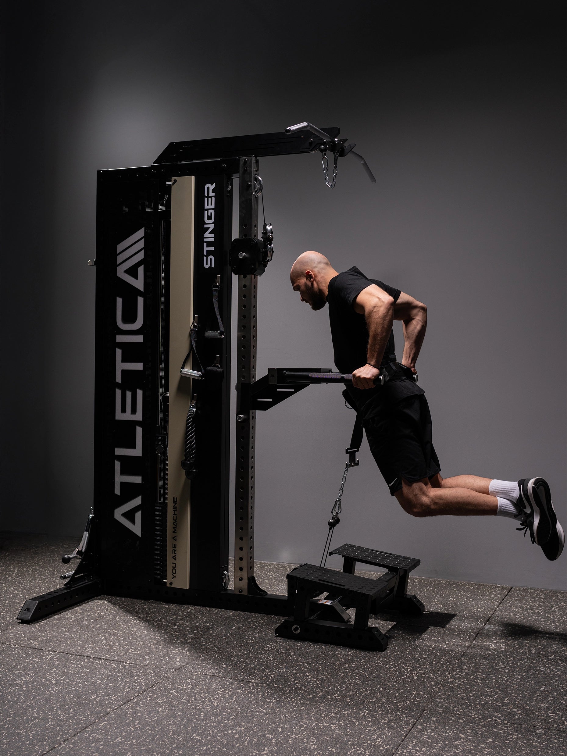 Dip Station an der Stinger Functional Kabelzugturm