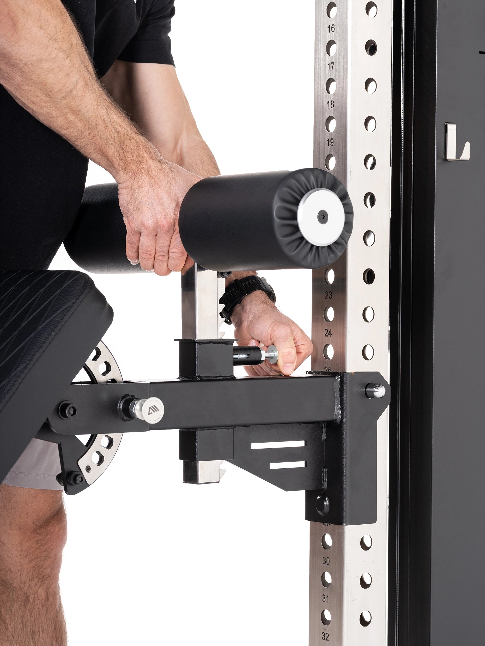 Stinger Kabelzugturm: Dog Bench mit Leg Blocker