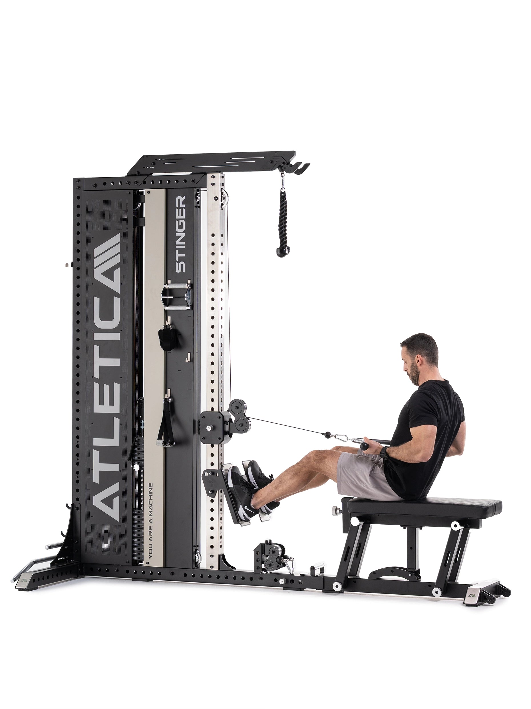 Stinger Kabelzugturm: Rudern am Latzug, sitzend