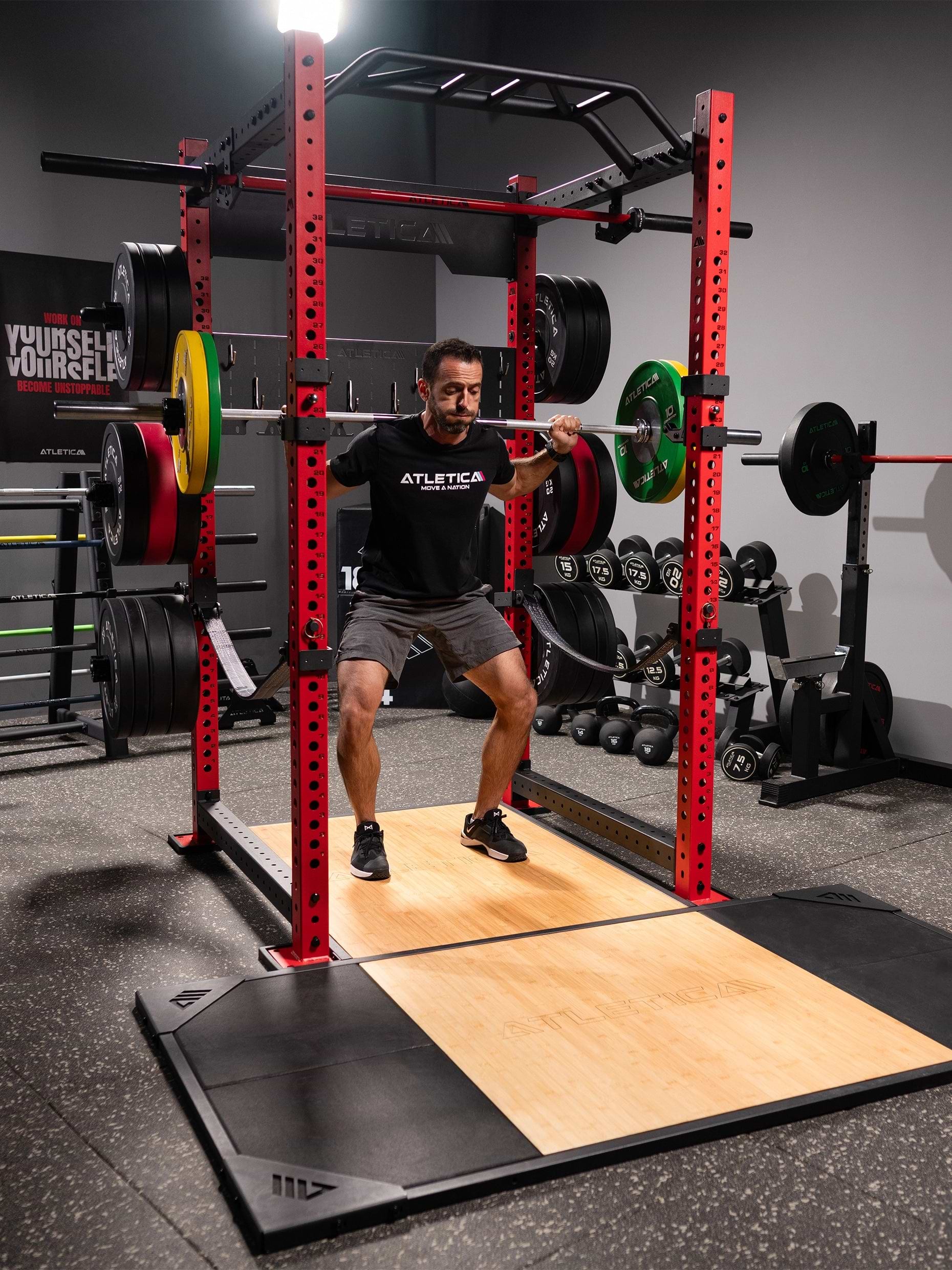 Atletica T-Shape Weightlifting Plattform: Back Squat am Power Rack