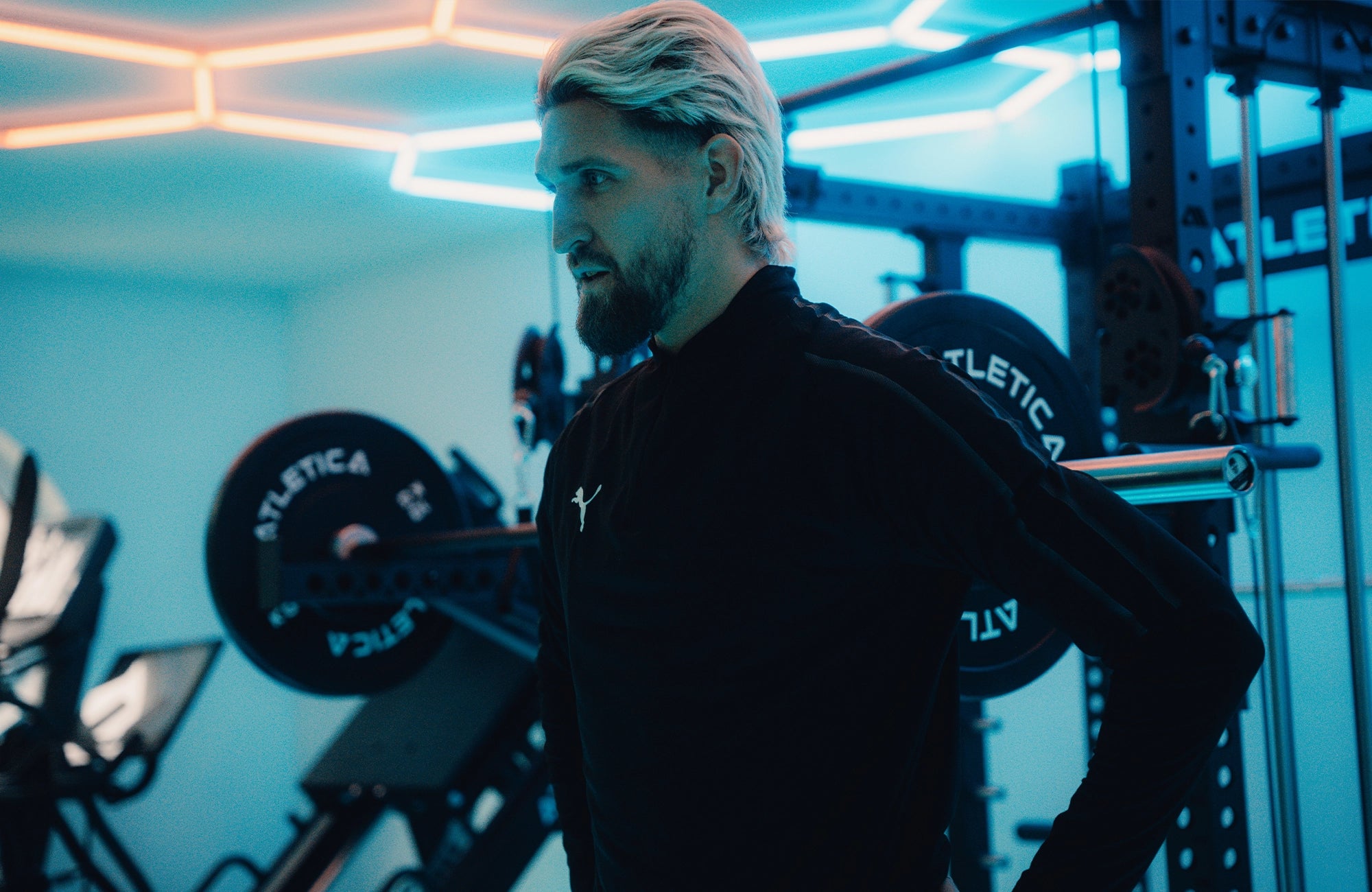 Atletica Athleten: Robert Andrich in seinem Home Gym