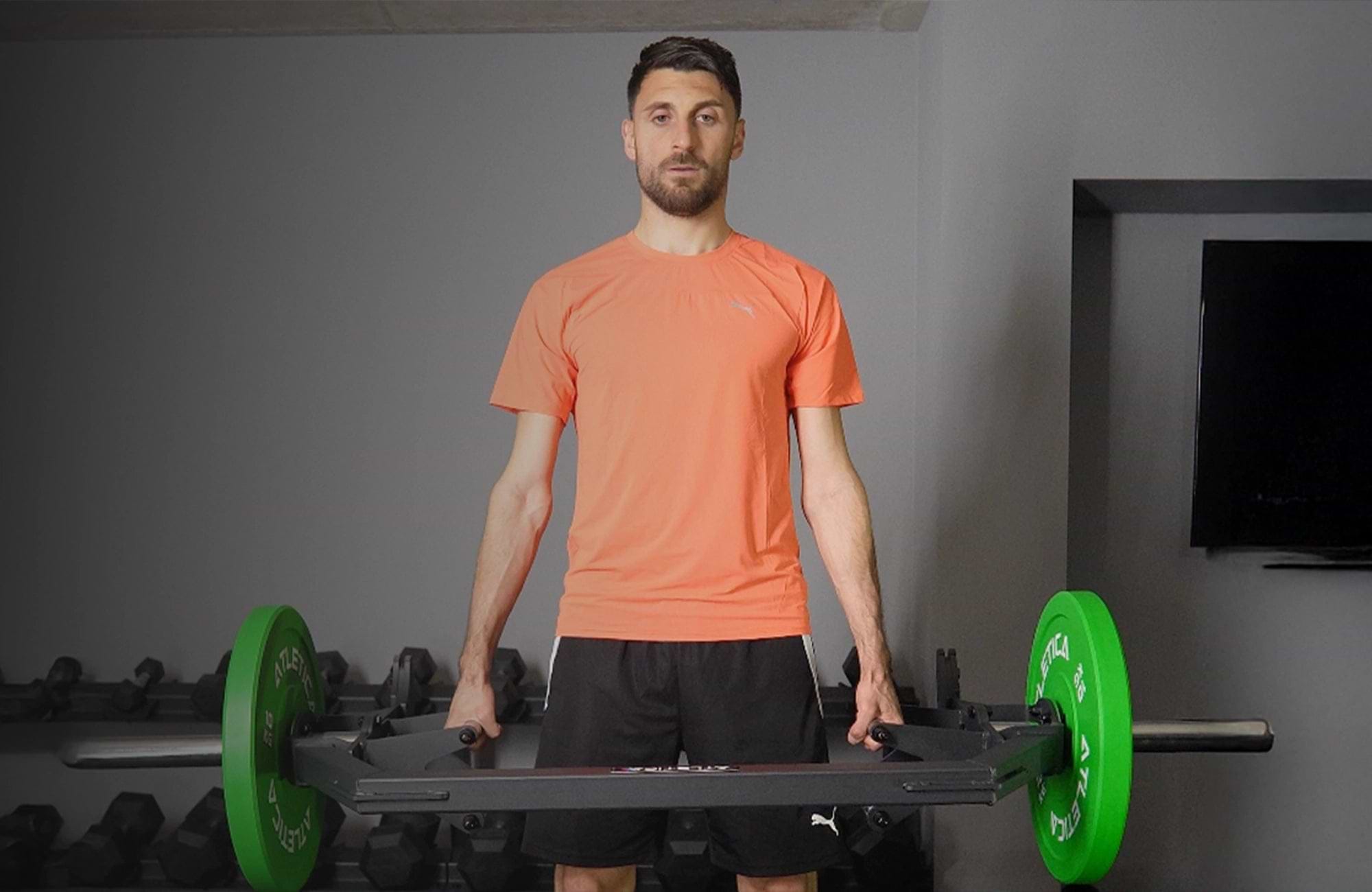 Atletica Athleten: Vincenzo Grifo Kreuzhaben im Home Gym