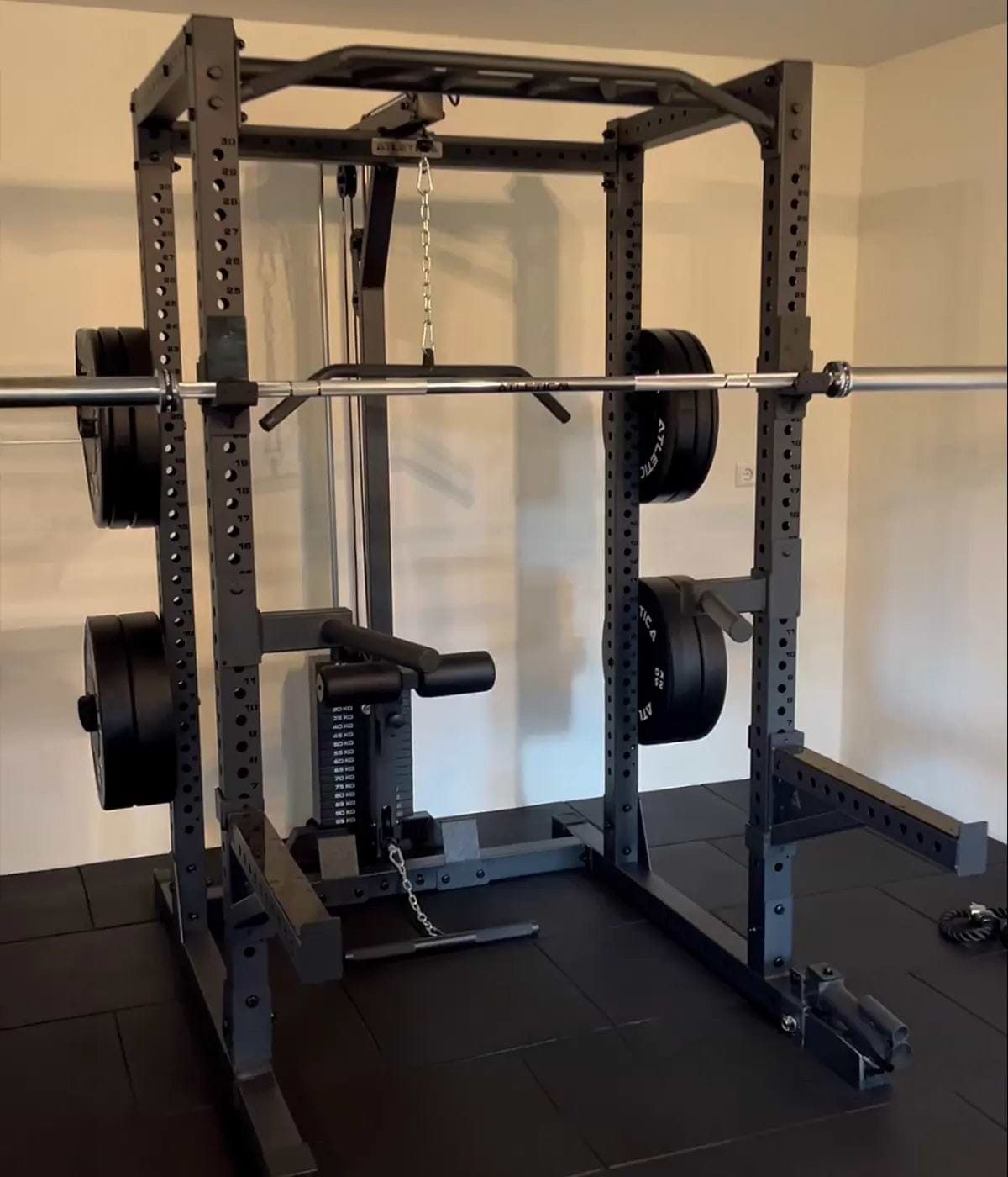 Diane Caldwells Gym: R7-Cyrax Power Rack