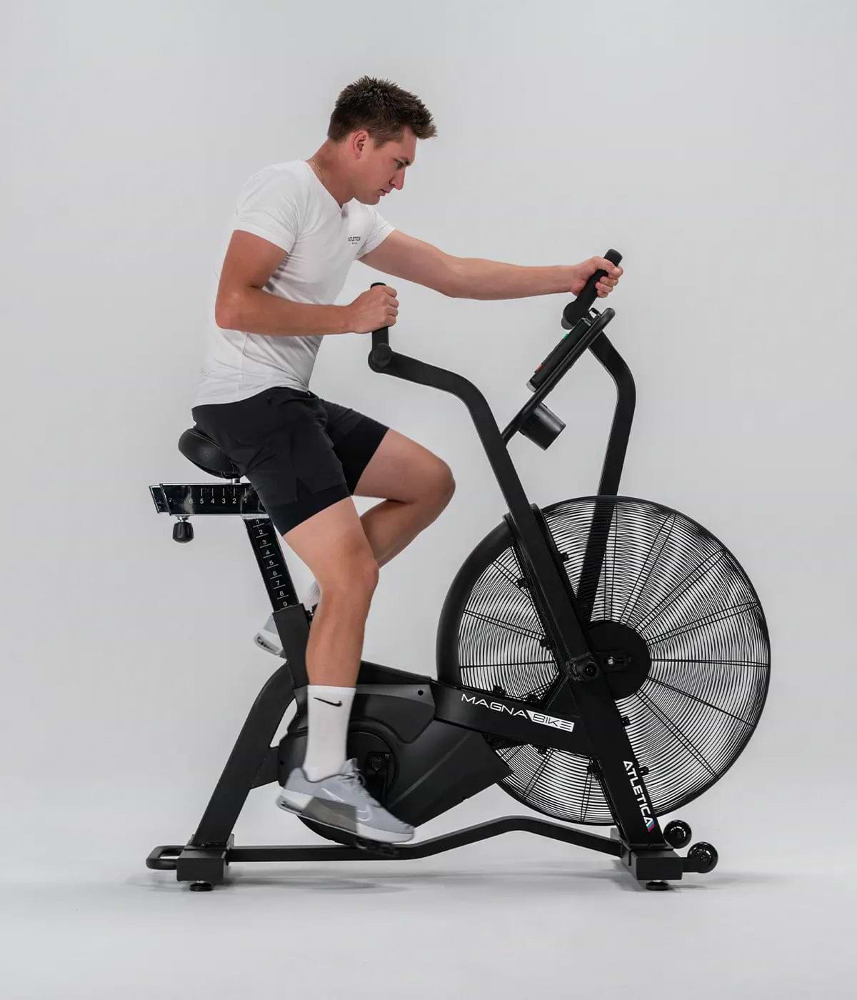Lucas Liss auf dem MagnaBike
