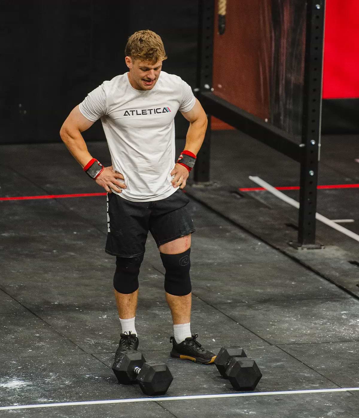 Atletica Crosstraining Athleten: Niklas Plankenhorn mit Hexagon Hanteln