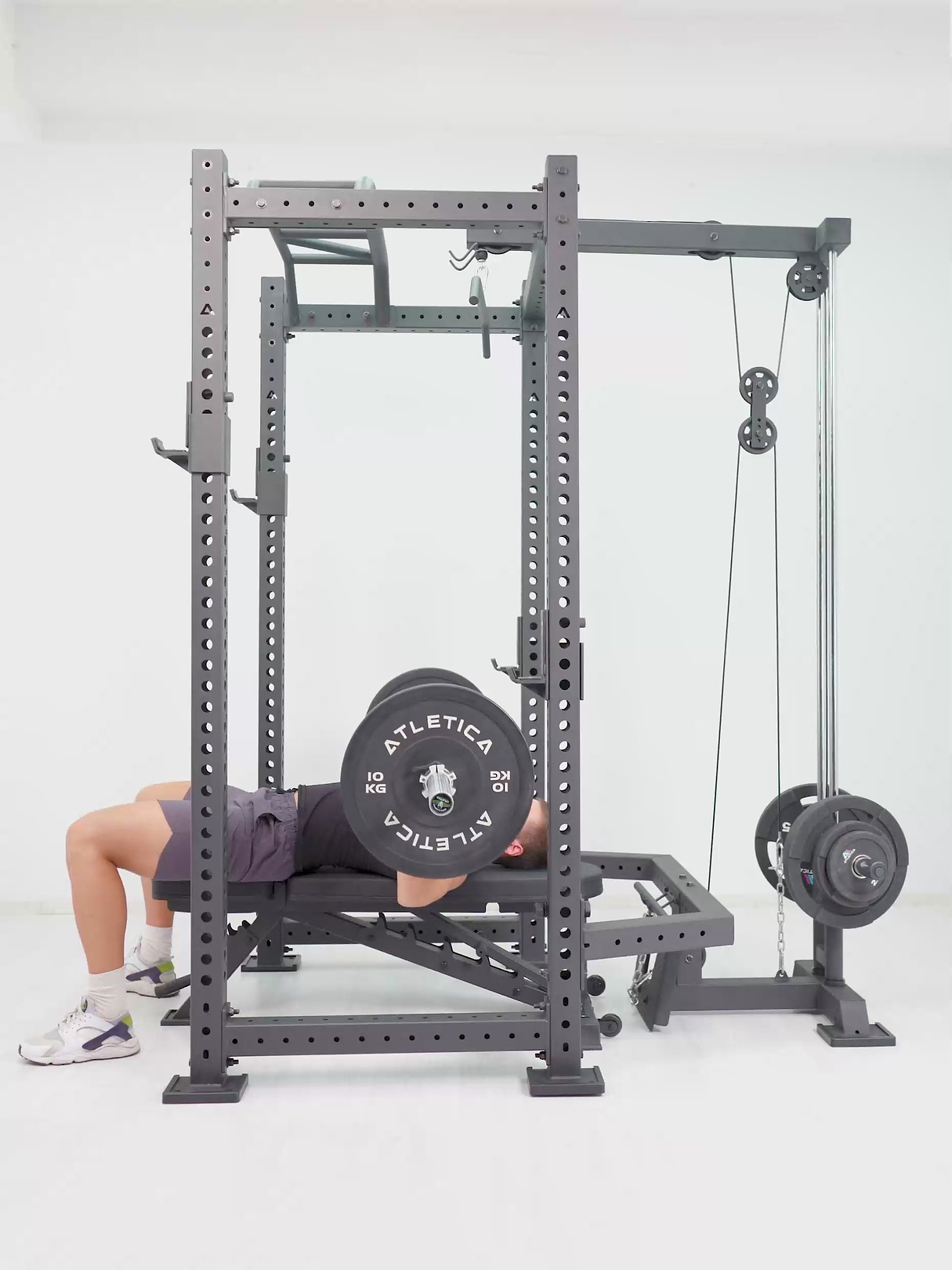 Power Rack R8-BlackHawk in Schwarz: Übungsvideo Oberkörpertraining