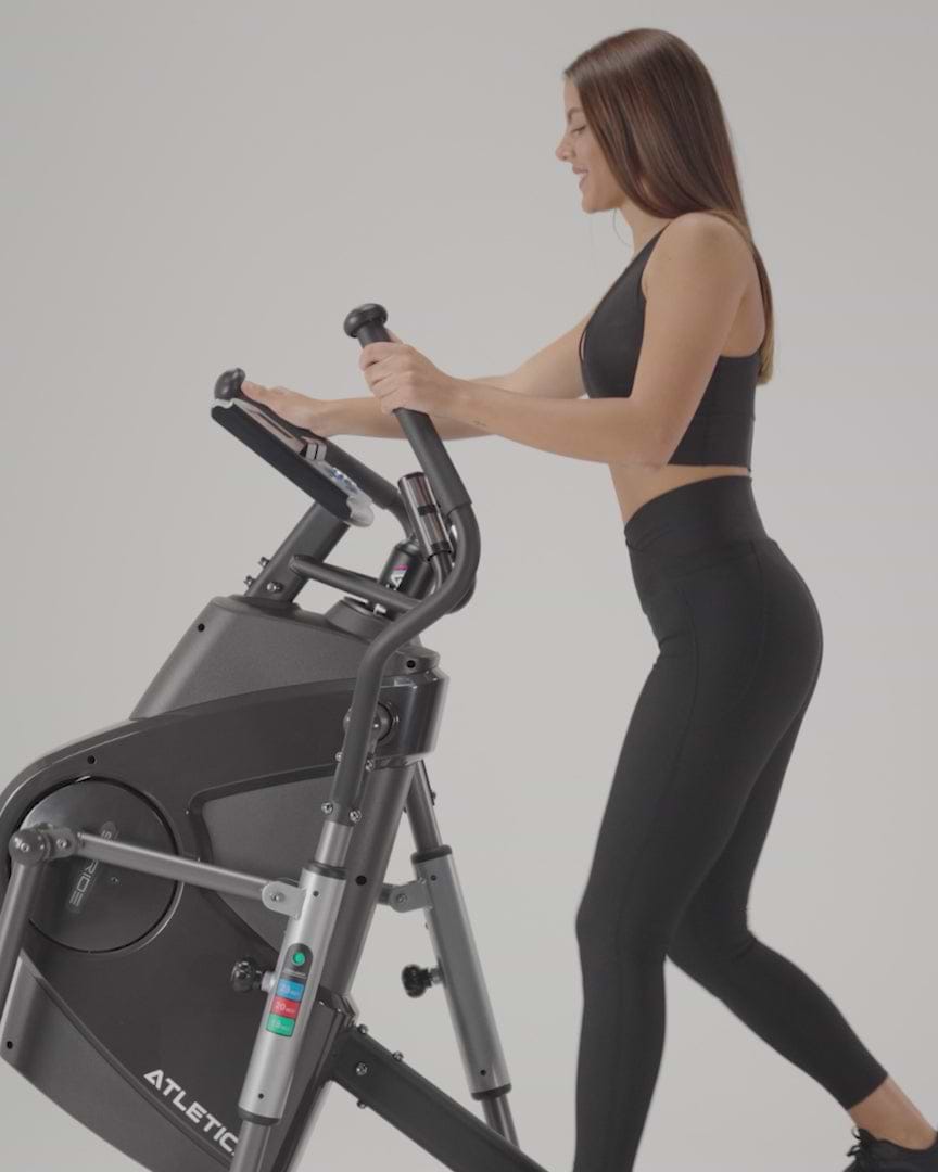 STRIDE von Atletica: Frontbetriebener Crosstrainer Video