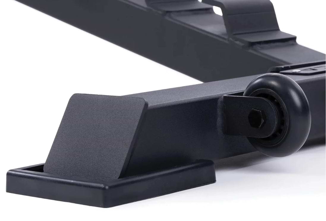 B2 Hantelbank: extra breiter hinterer Standfuß und gummierte Füße 