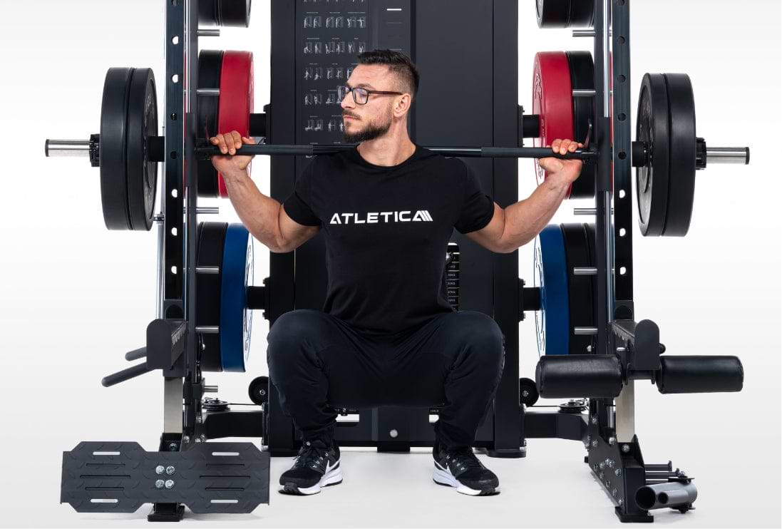 Kraftstation KSK Multipresse Kniebeuge