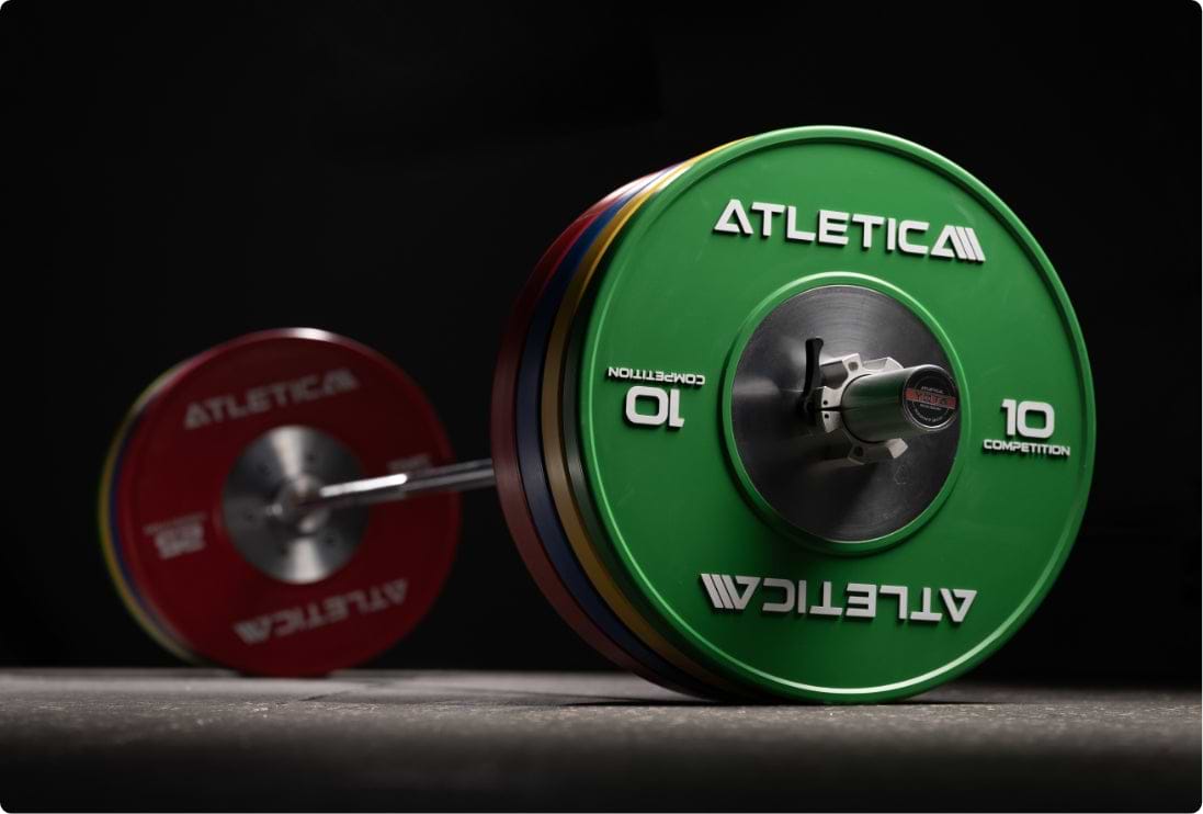 Hantelstange Yota für Athletinnen, beladen mit Competition Bumper Plates