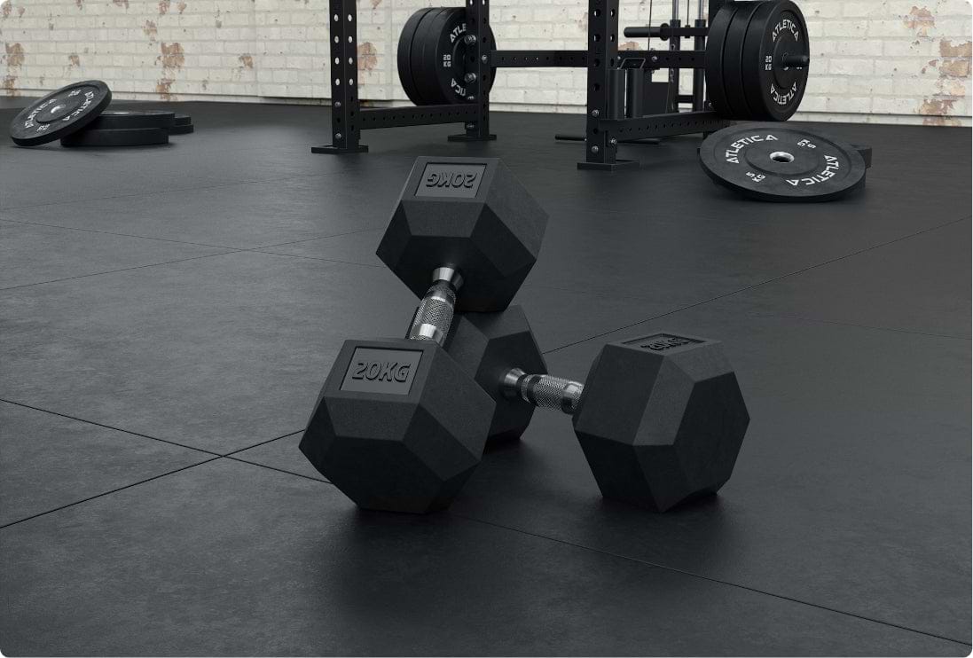 Maxprotect Bodenschutz: Hexagon Kurzhanteln, Gewichte und Power Rack auf dem Boden