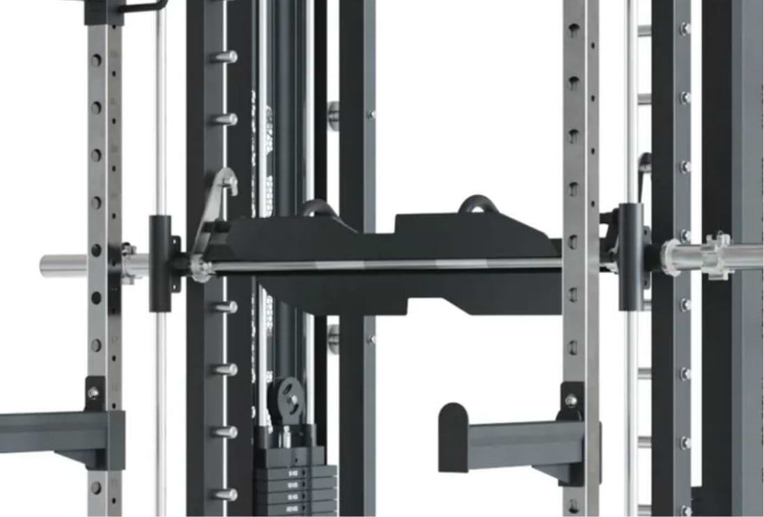 Kraftstation mit Multipresse Fortress: integrierte Beinpresse