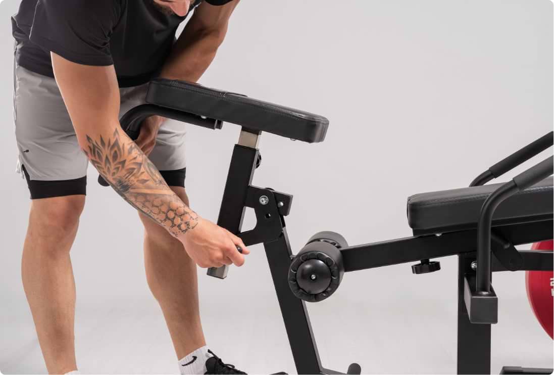 Multitrainer von Atletica: Schnelle Umbau-Funktion durch einfache Steckverschlüsse