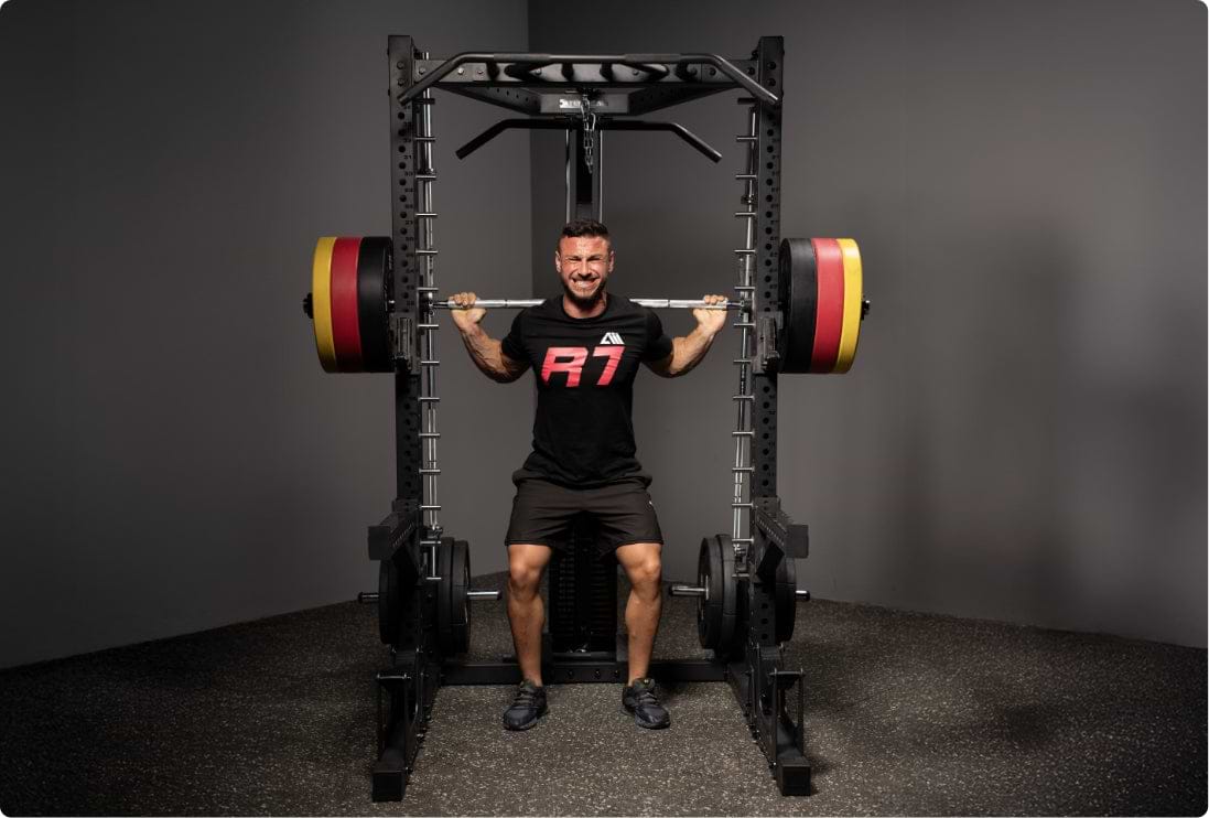 Squat Rack R7 Nemesis mit Multipresse für Back Squats und andere Langhantelübungen