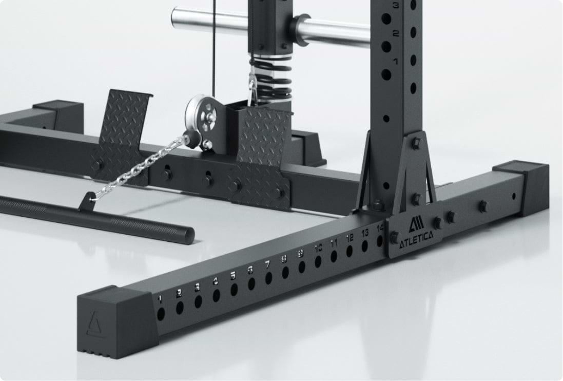 R7 Rider Squat Rack Bauweise: lasergeschnitten, robotergeschweißt und doppelt pulverbeschichtet