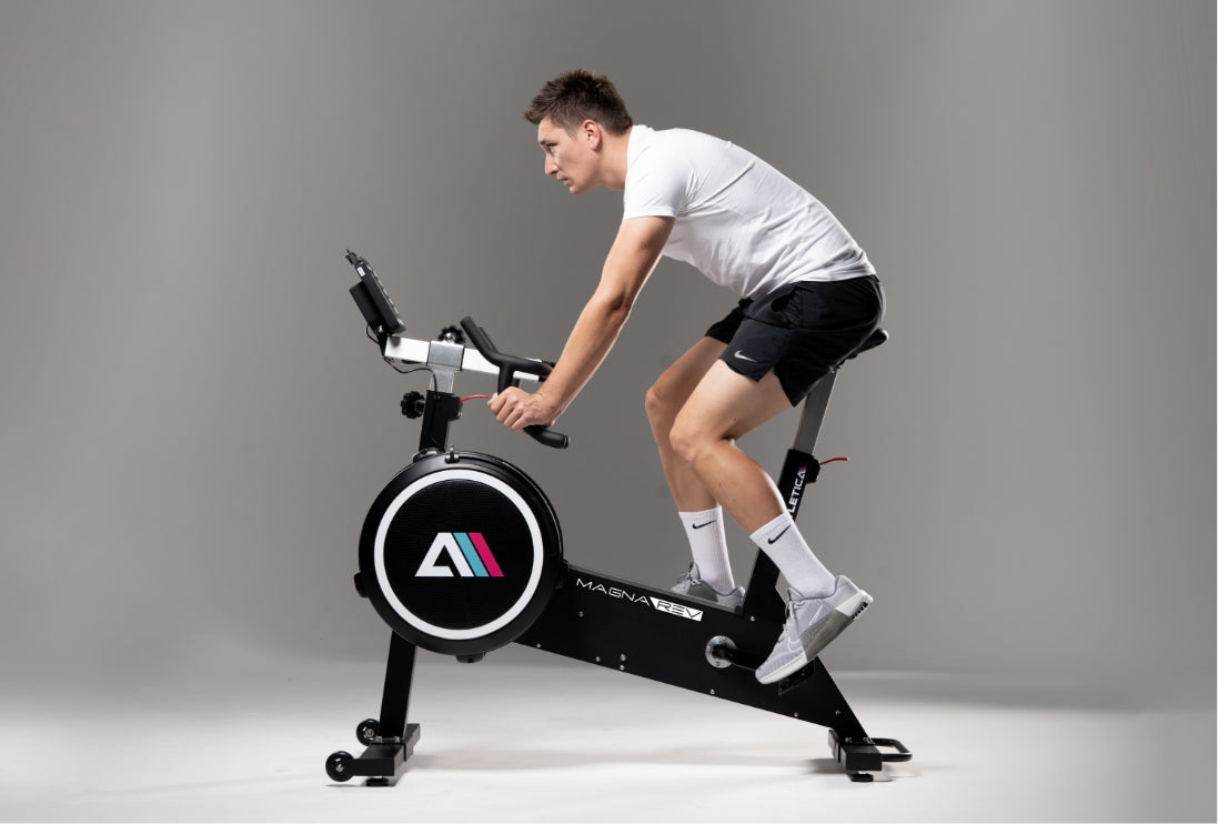 Effektives Ganzkörpertraining am MagnaRev Ergometer