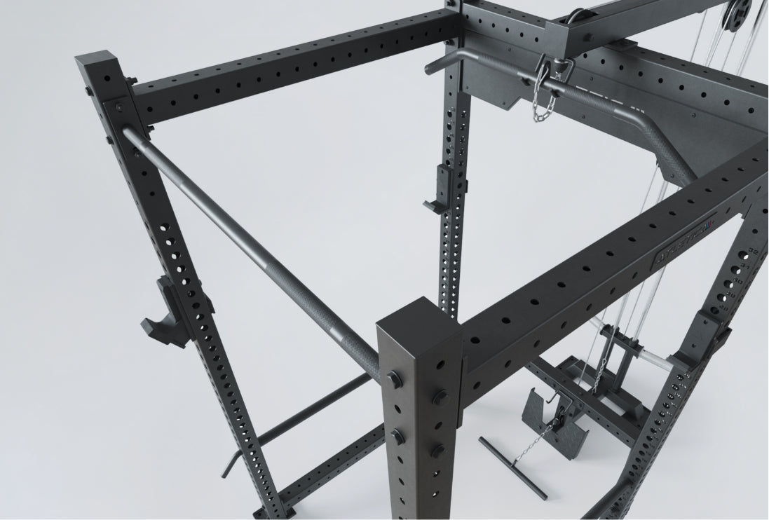 Vielseitige Grundausstattung am R8 Blaster Power Rack