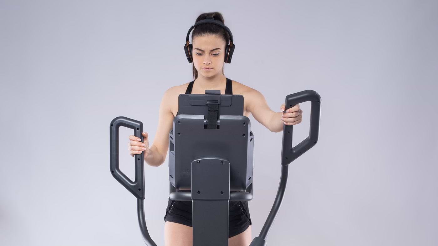 Elipsentrainer Cardio Workout zuhause