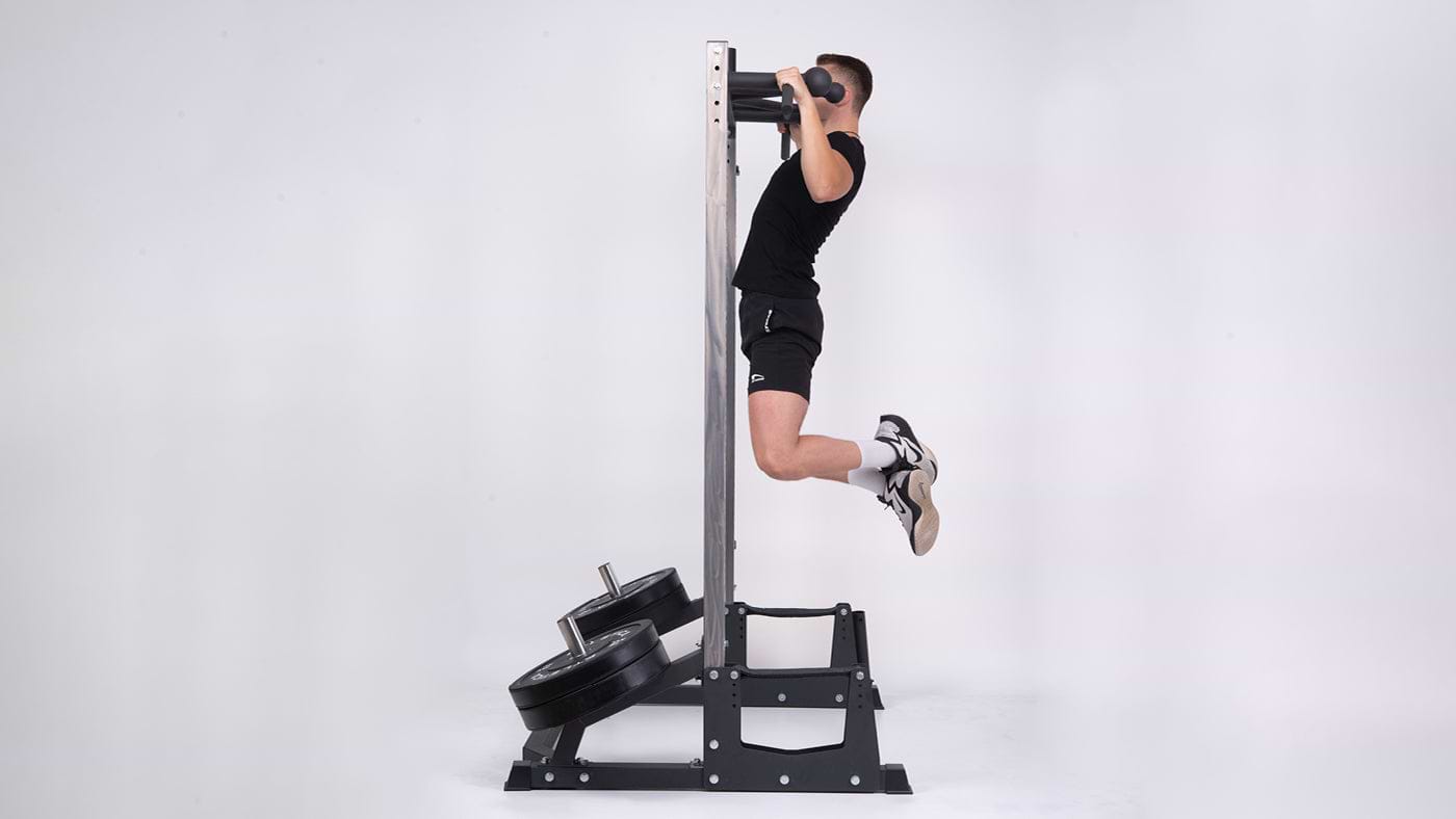 Pull-ups on the R7 Power Rack