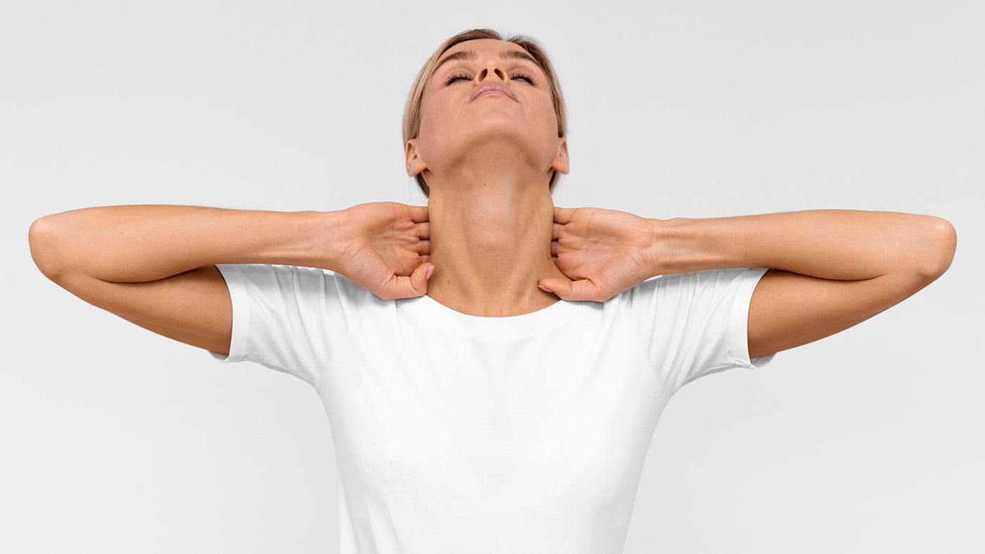 Nackendehnungen
