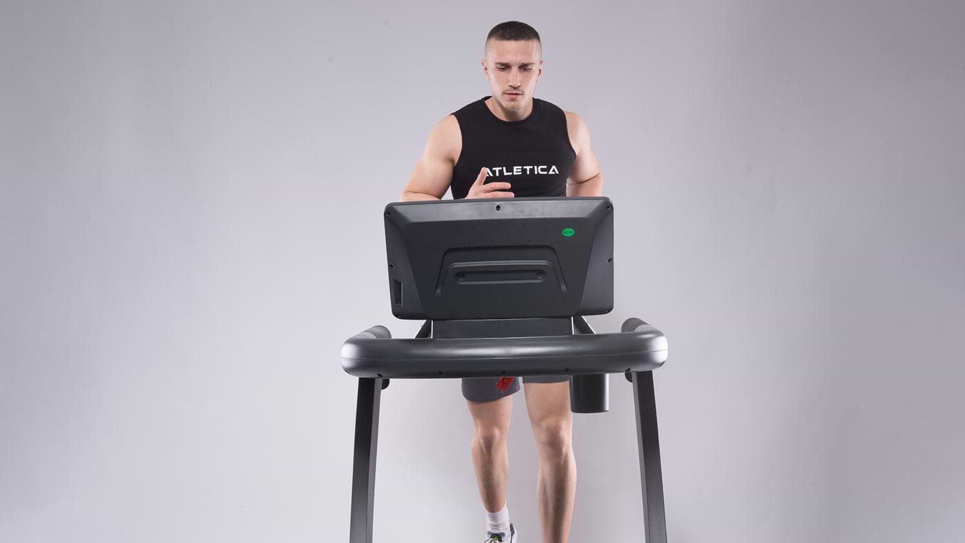 Running on the Atletica treadmill