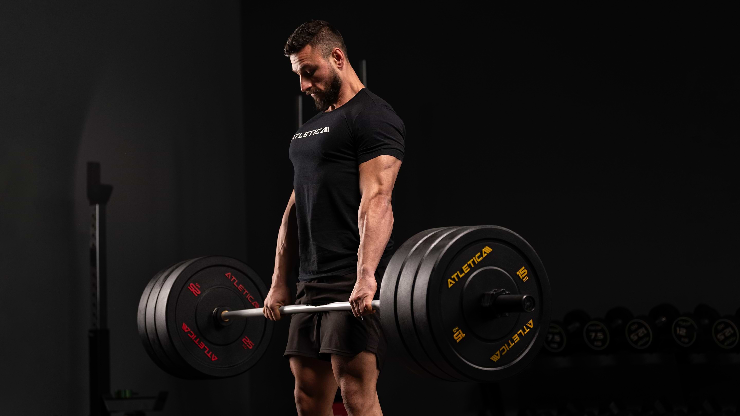 Kreuzheben mit der Langhantel mit Bumper Plates