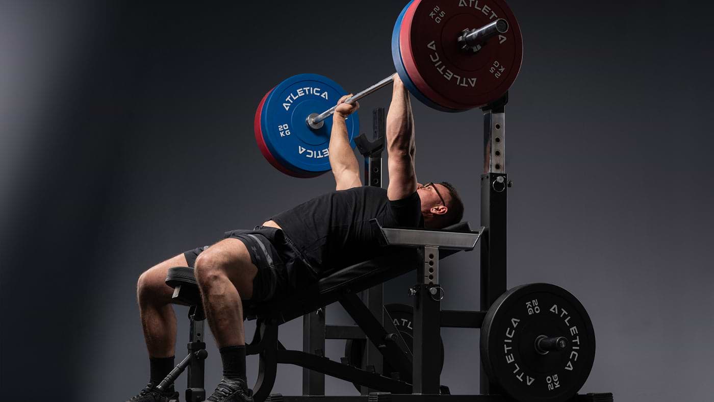 Bankdrücken am Squat Rack