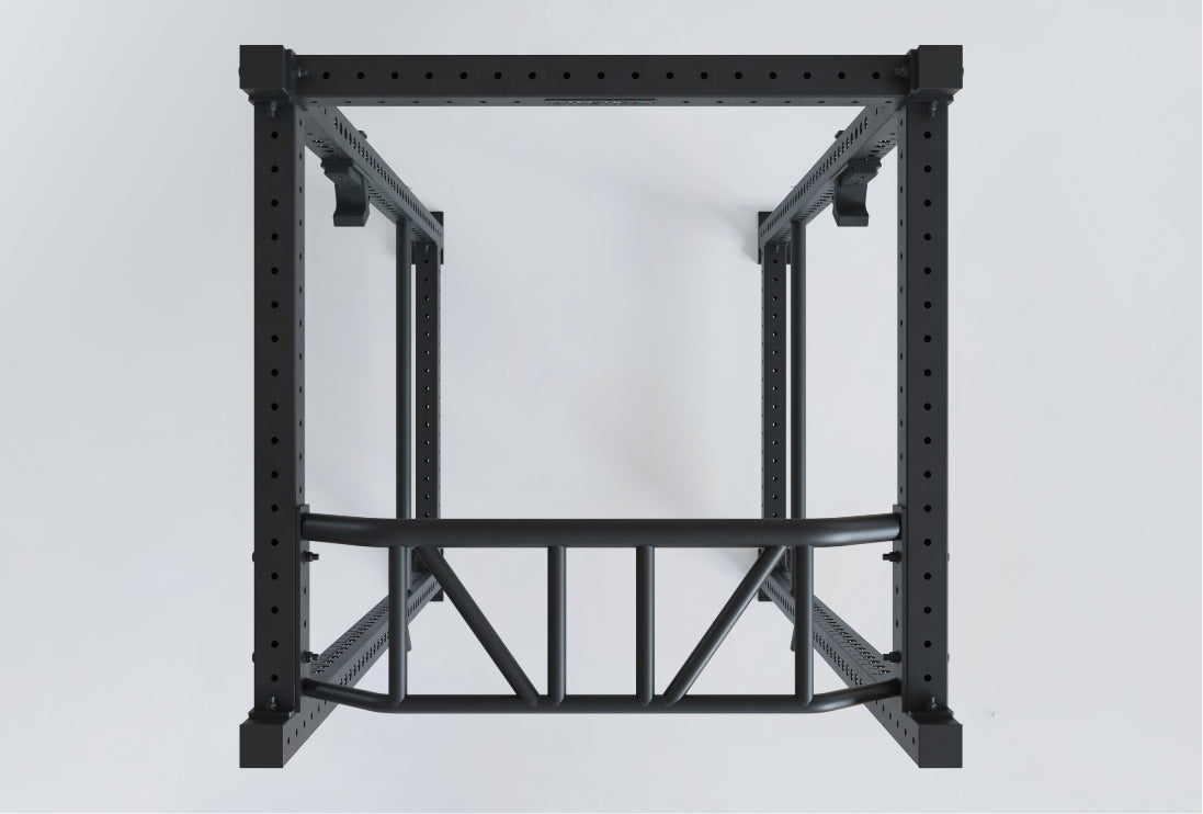 Lange Crossbars und tiefe Käfigmaße am R8 Base 3 Power Rack 