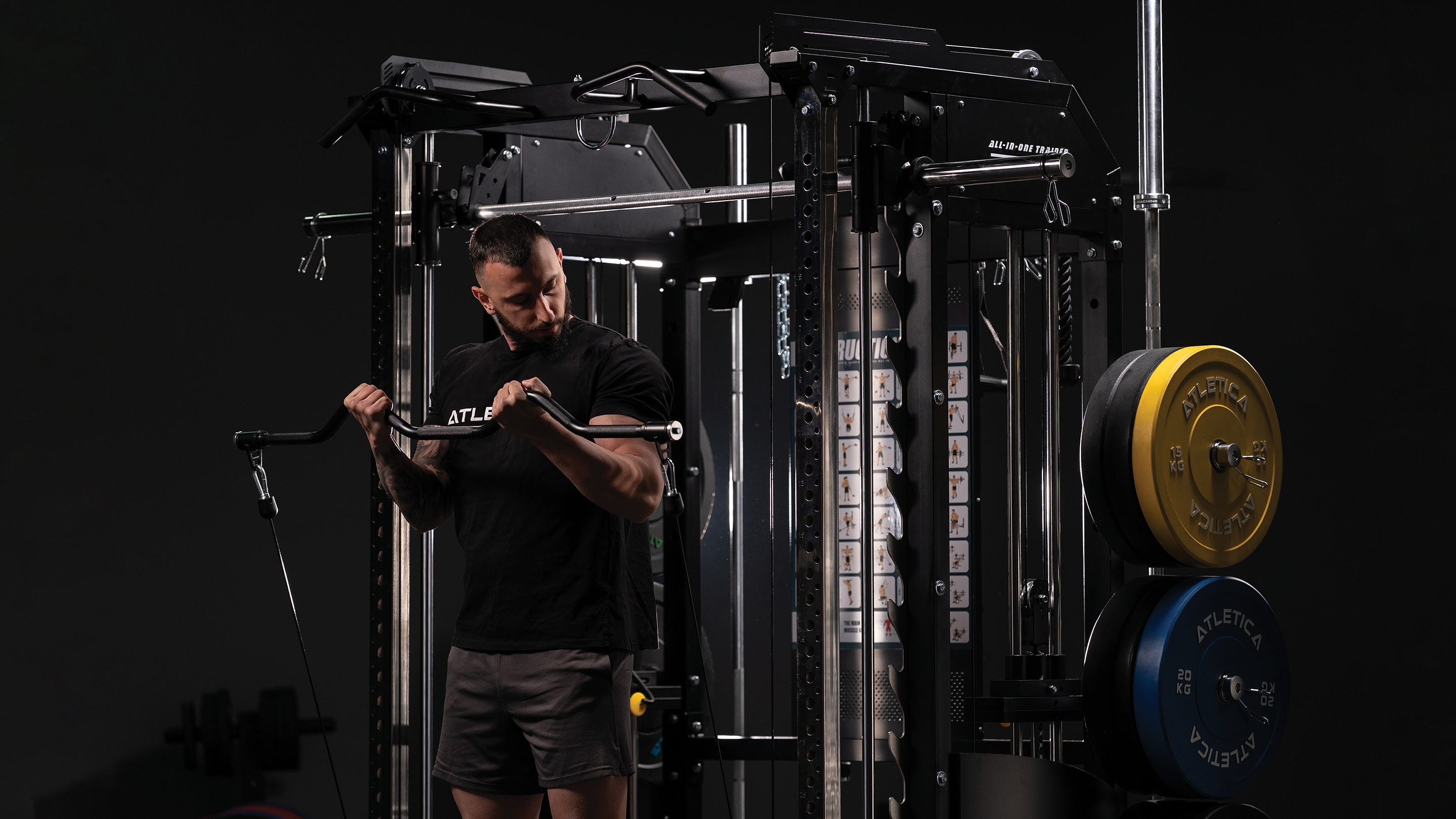 Arm training on the cable pull station